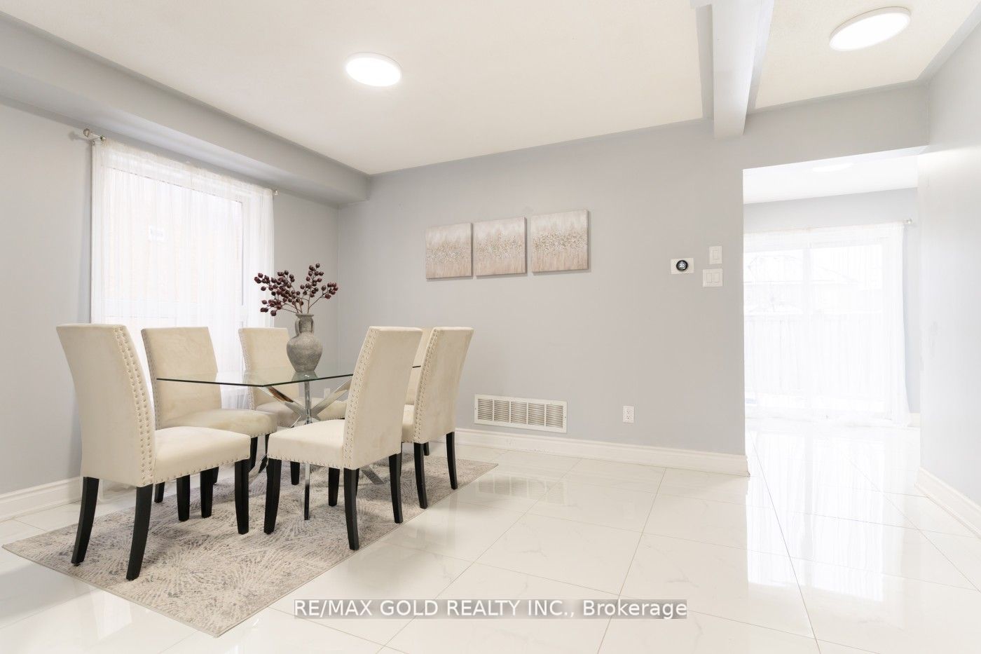 3 Great Plains Street Property Photo 7