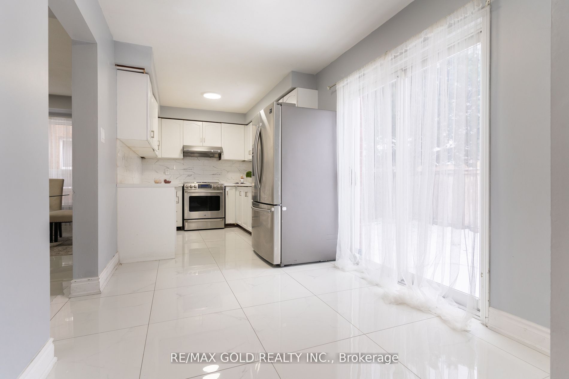3 Great Plains Street Property Photo 11