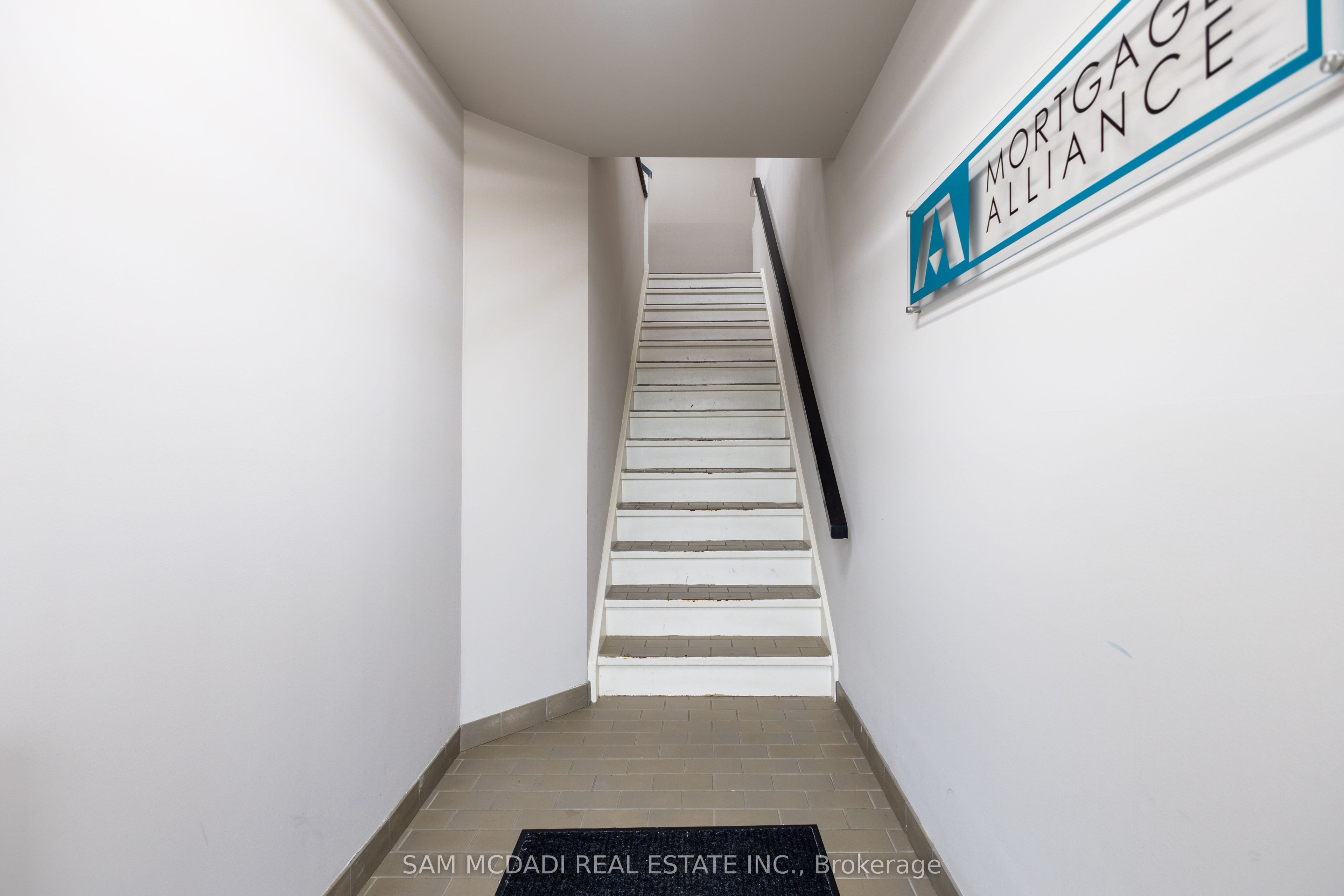 #204 - 120 Traders Boulevard Property Photo 3