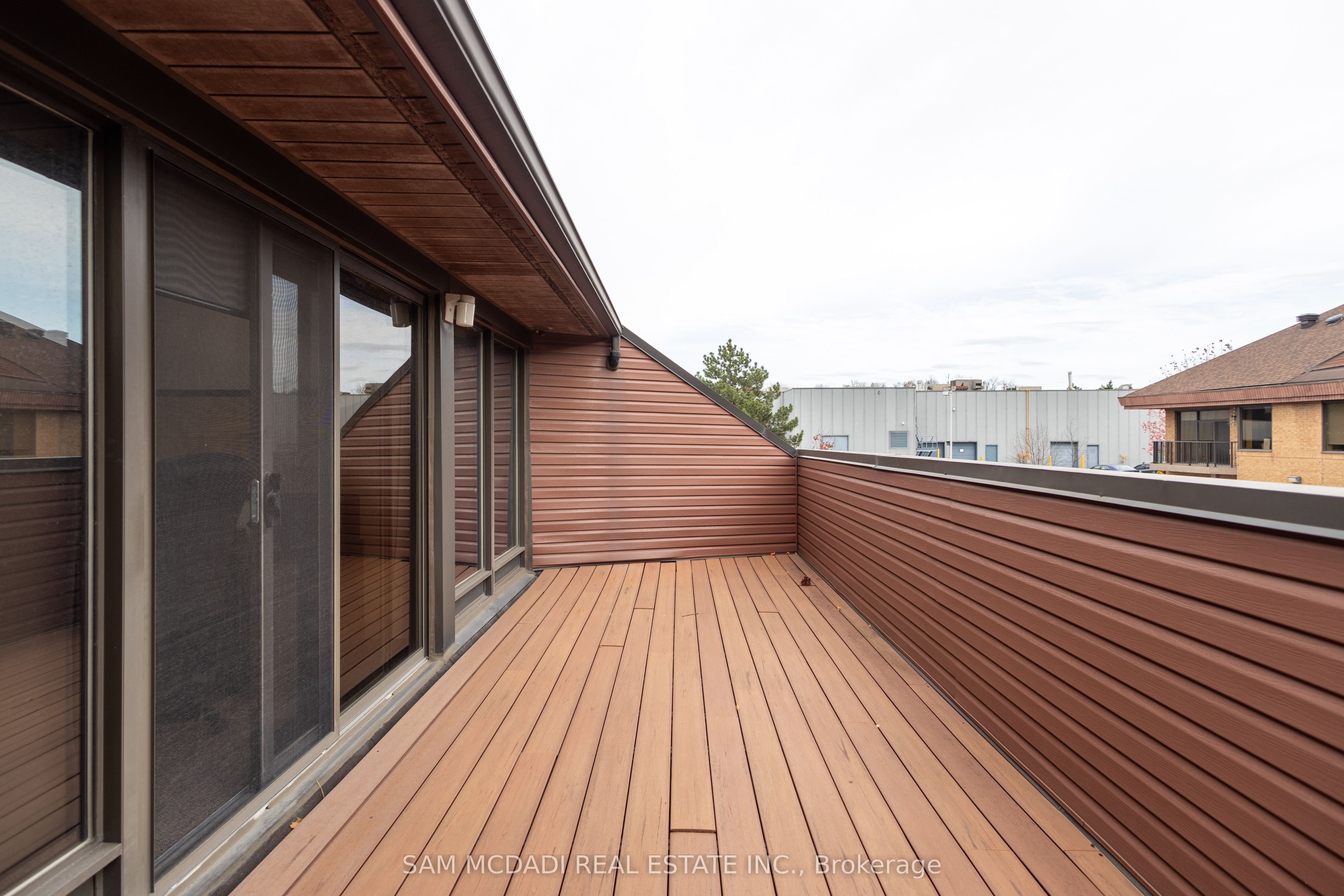 #204 - 120 Traders Boulevard Property Photo 15