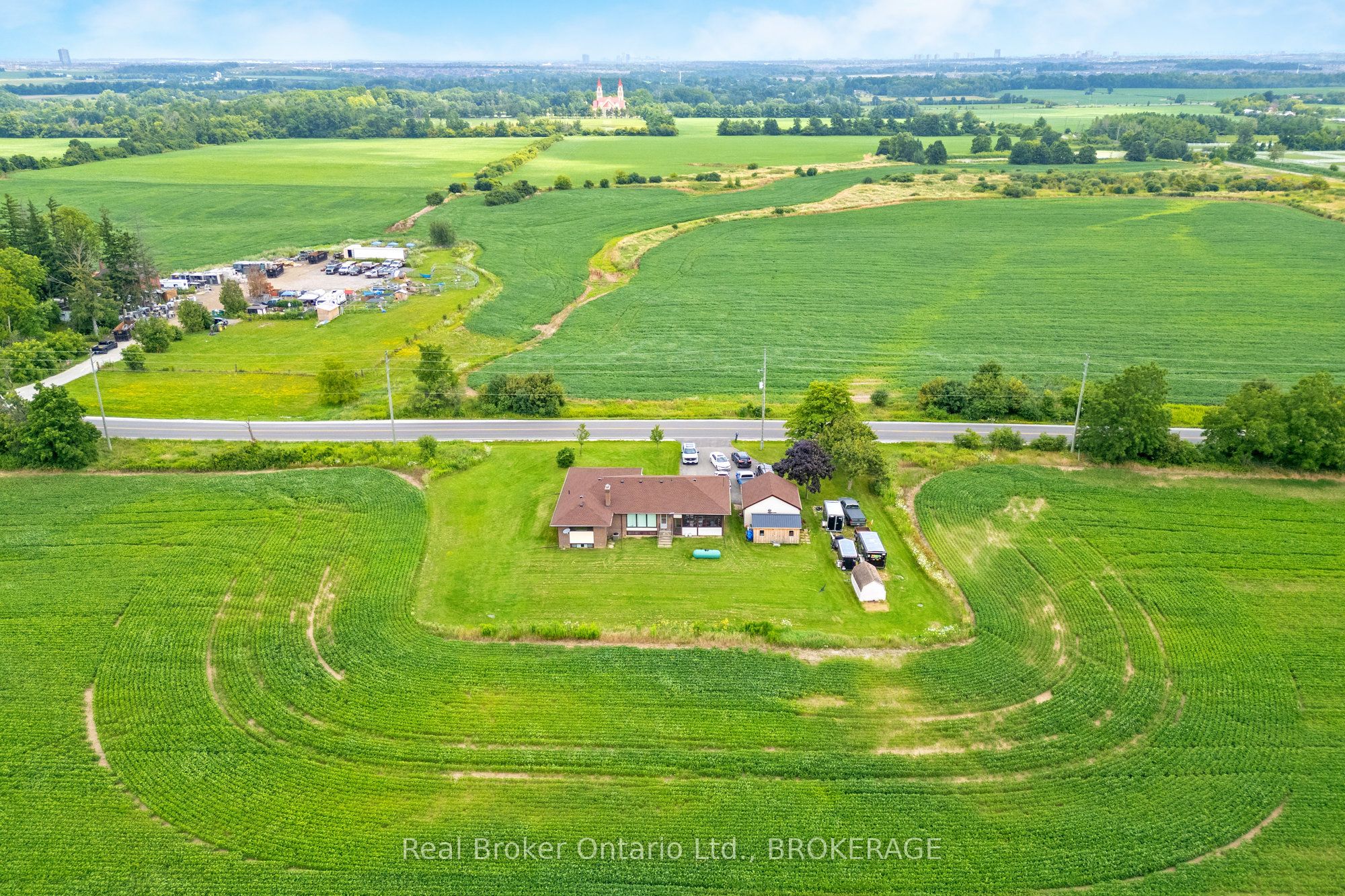 9110 Tenth Line Property Photo 34