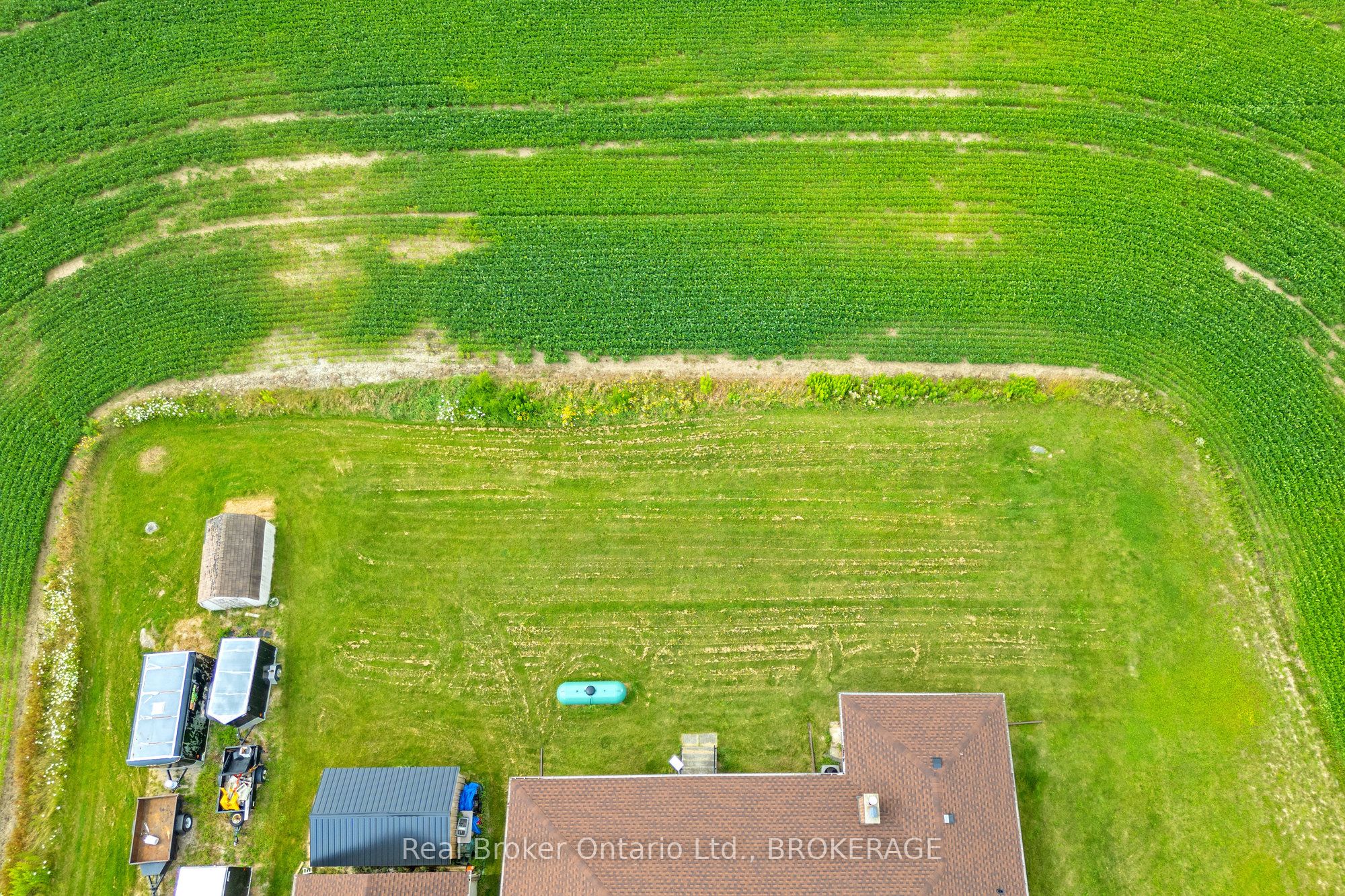 9110 Tenth Line Property Photo 35