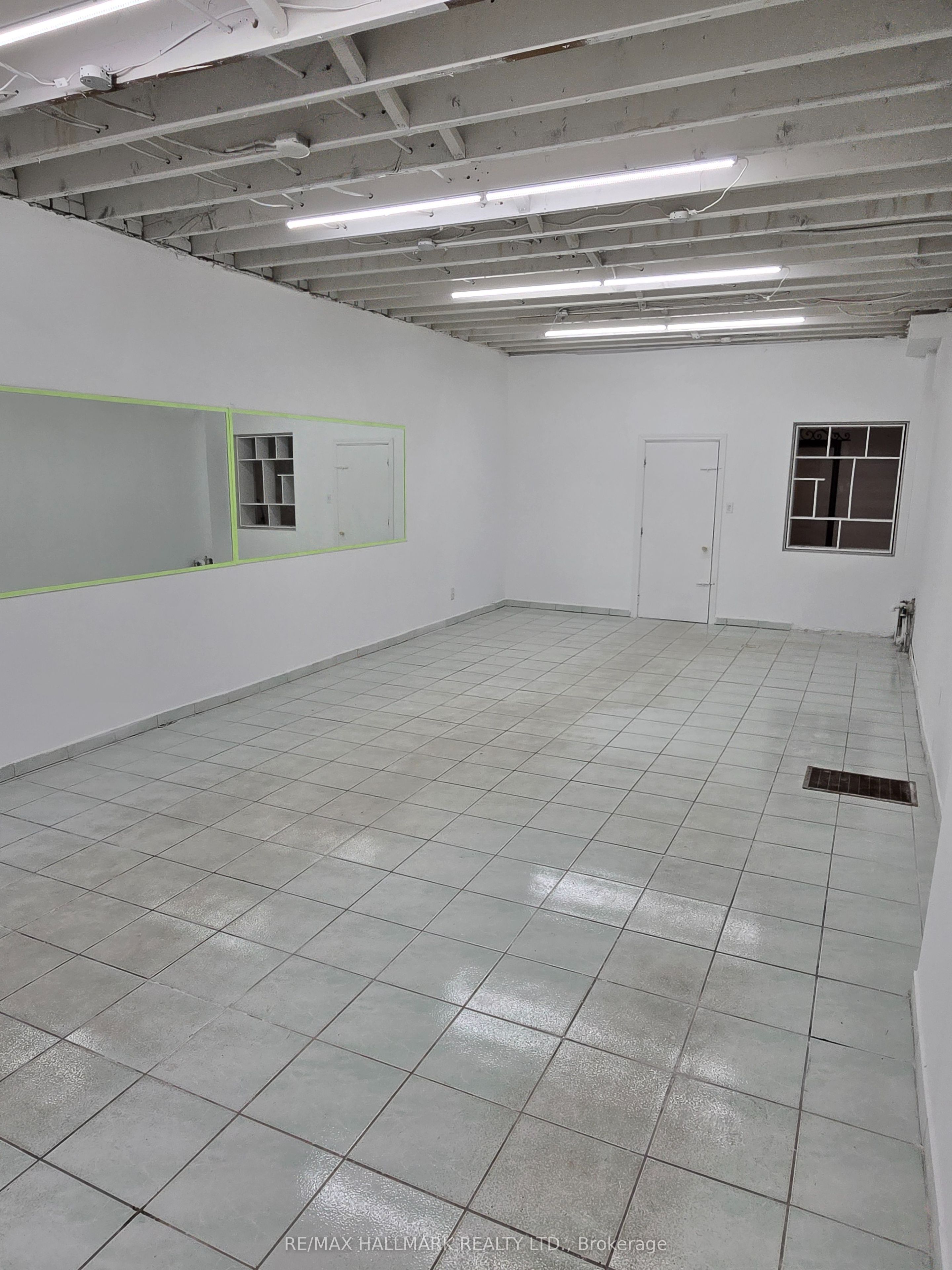 #main - 1752 St. Clair Avenue Property Photo 5