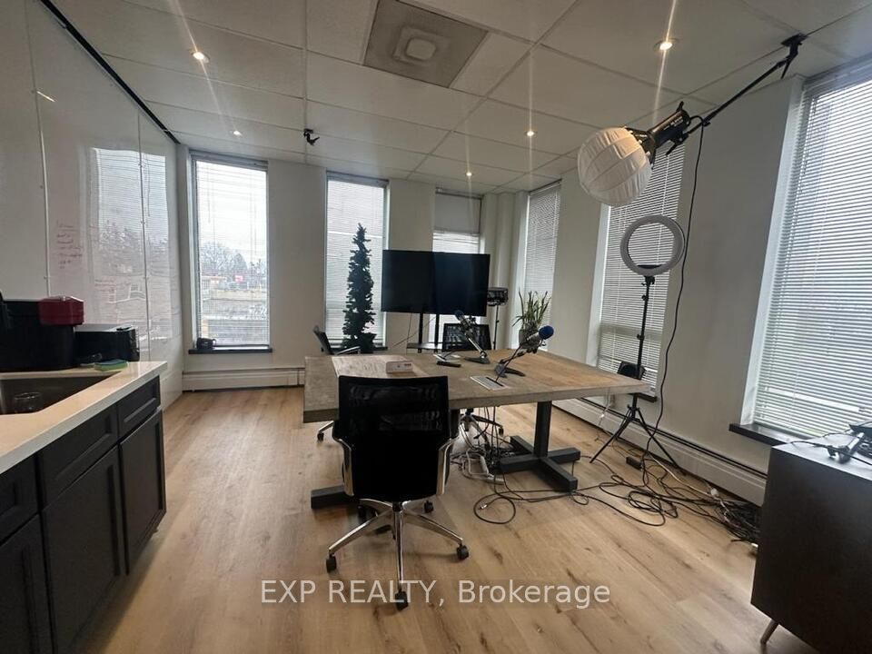 #200 - 534 Brant Street Property Photo 3