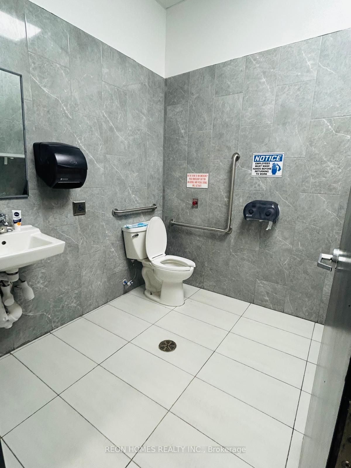 #7b - 27 Ruth Avenue Property Photo 17