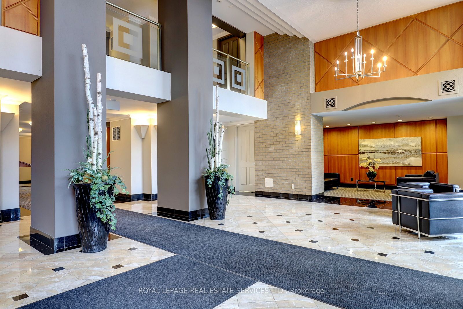 #ph11c - 2190 Lakeshore Road Property Photo 2