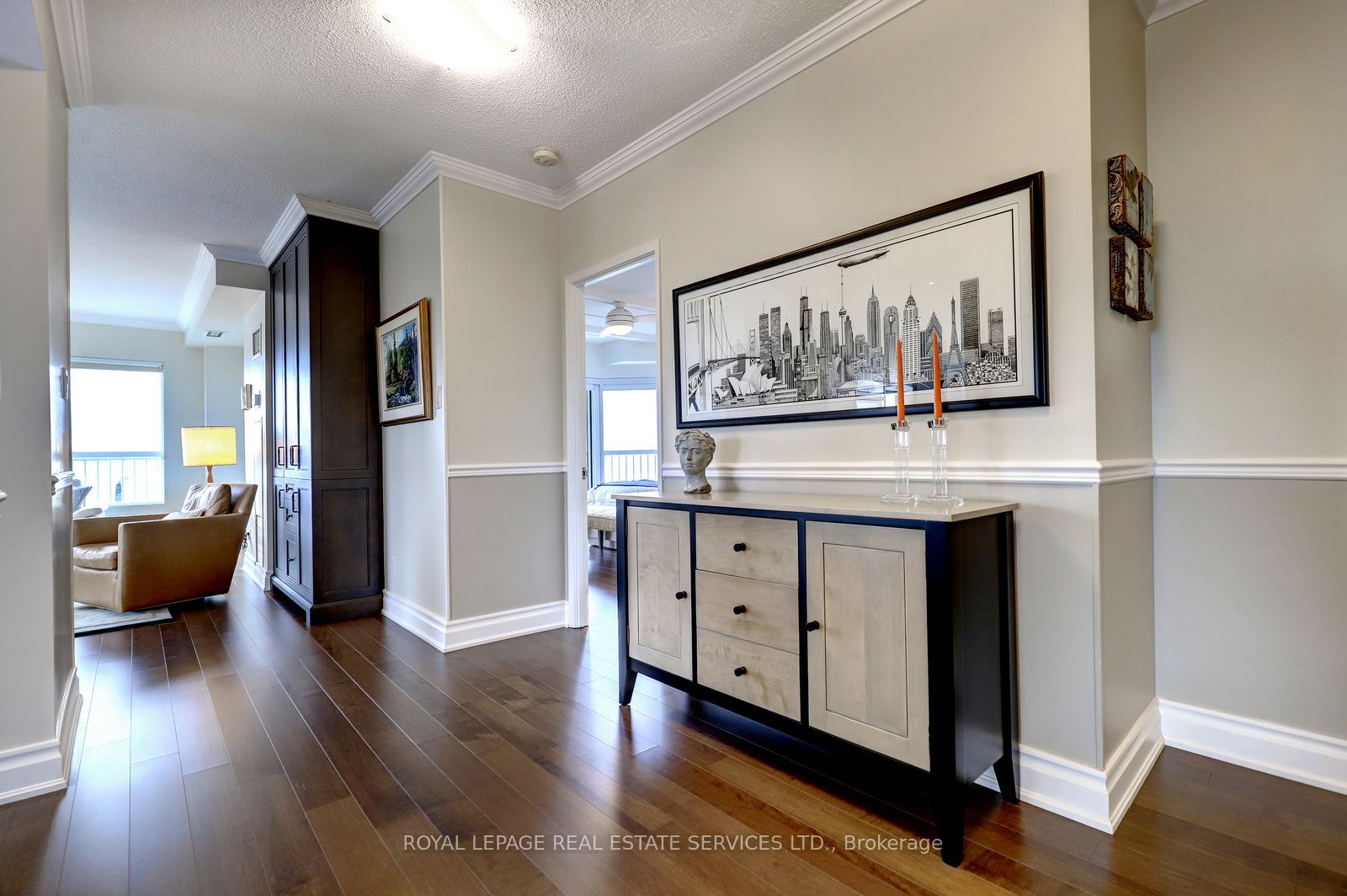 #ph11c - 2190 Lakeshore Road Property Photo 5