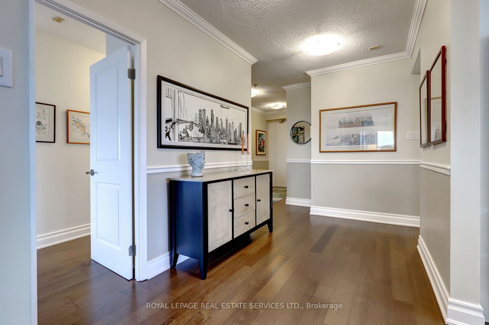 #ph11c - 2190 Lakeshore Road Property Photo 6