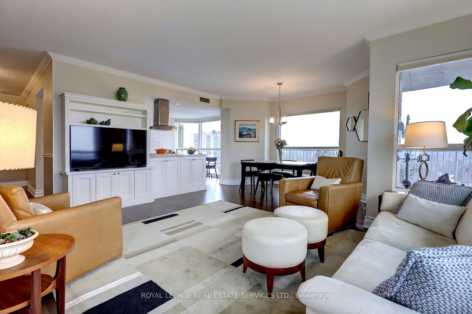 #ph11c - 2190 Lakeshore Road Property Photo 10