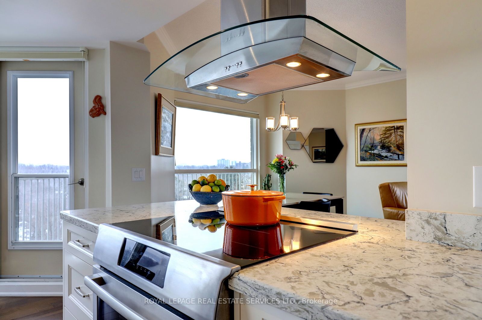 #ph11c - 2190 Lakeshore Road Property Photo 13