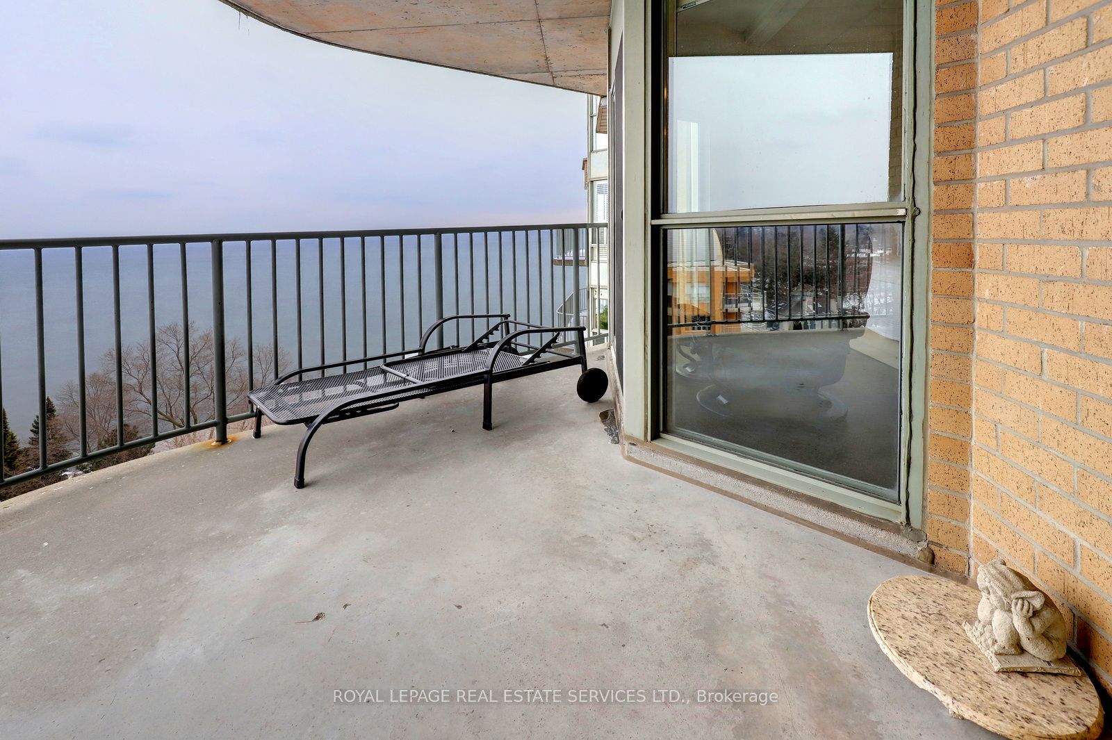 #ph11c - 2190 Lakeshore Road Property Photo 22