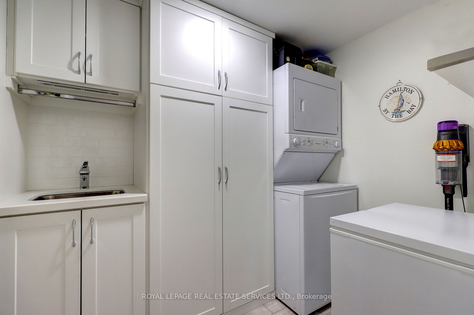 #ph11c - 2190 Lakeshore Road Property Photo 26
