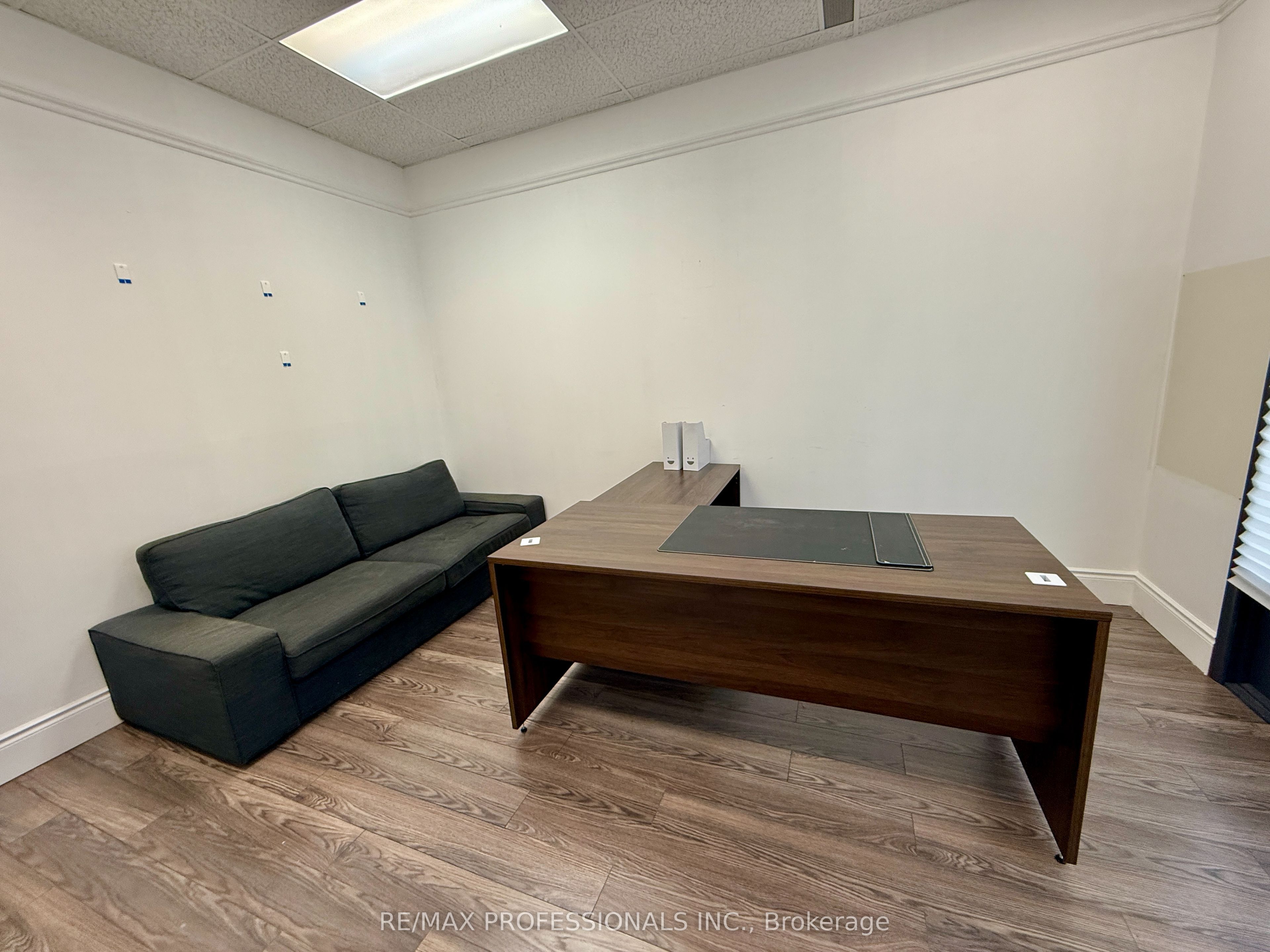 #301 - 57 Village Centre Place Property Photo 14
