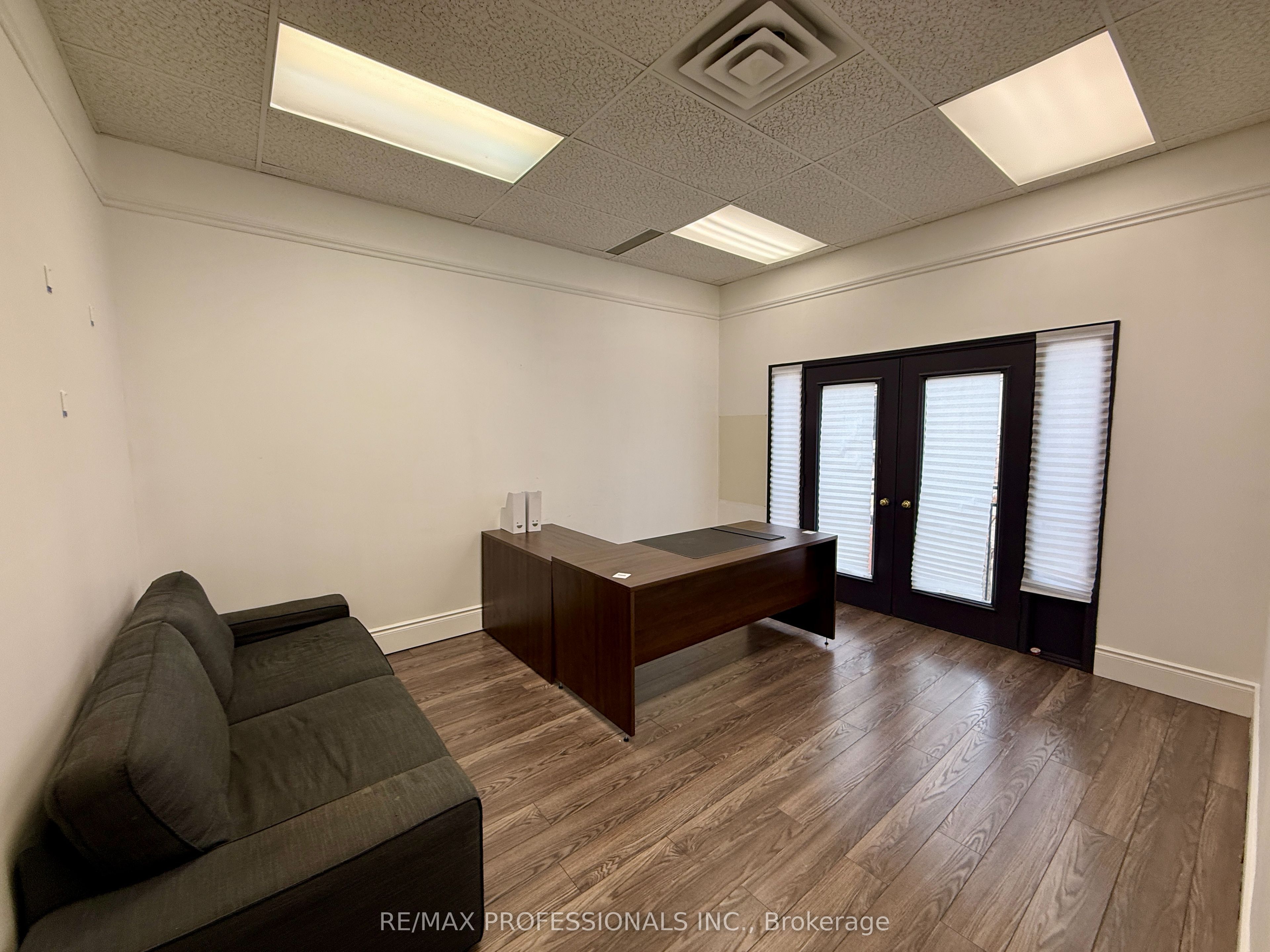 #301 - 57 Village Centre Place Property Photo 23
