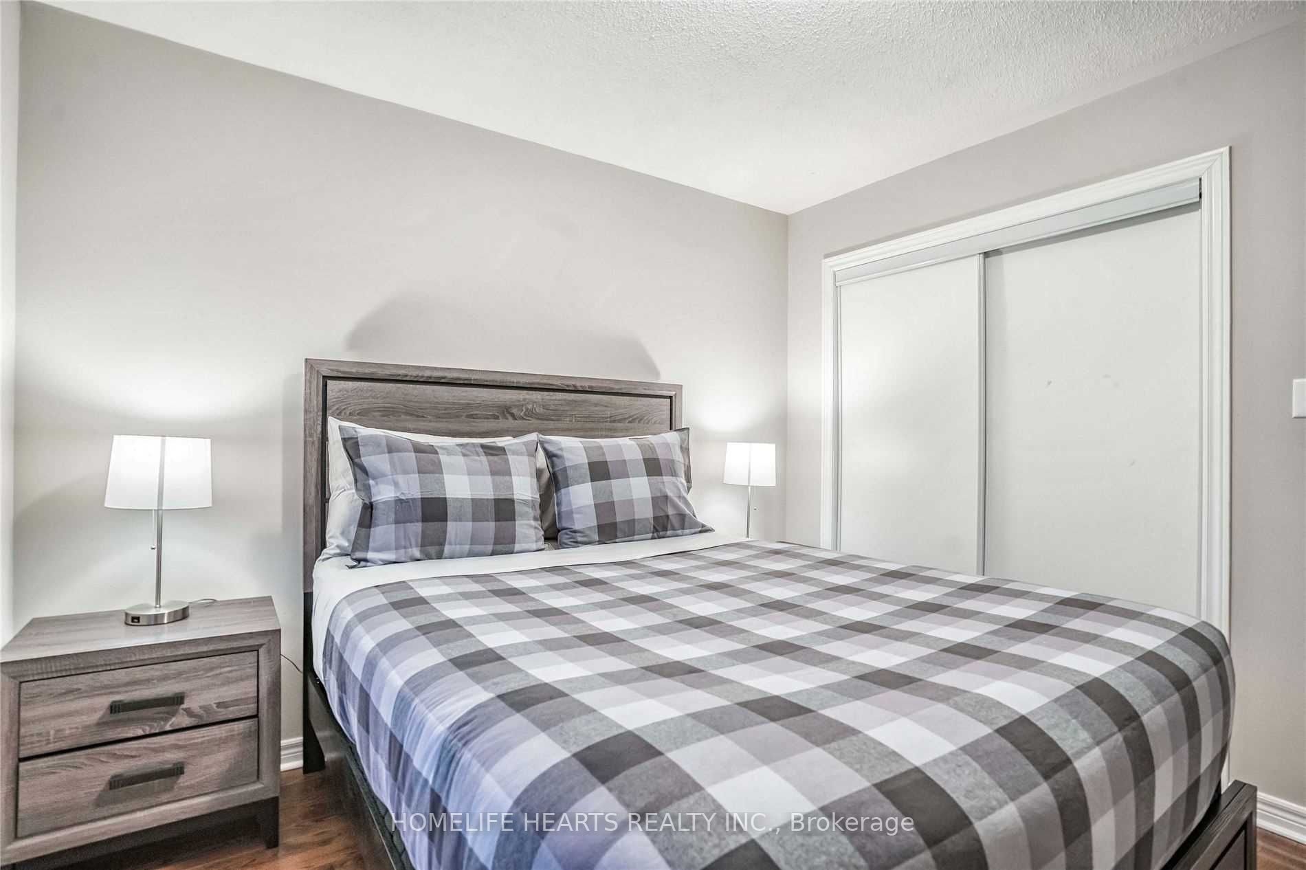 2360 Britannia Road 1 Property Photo 30