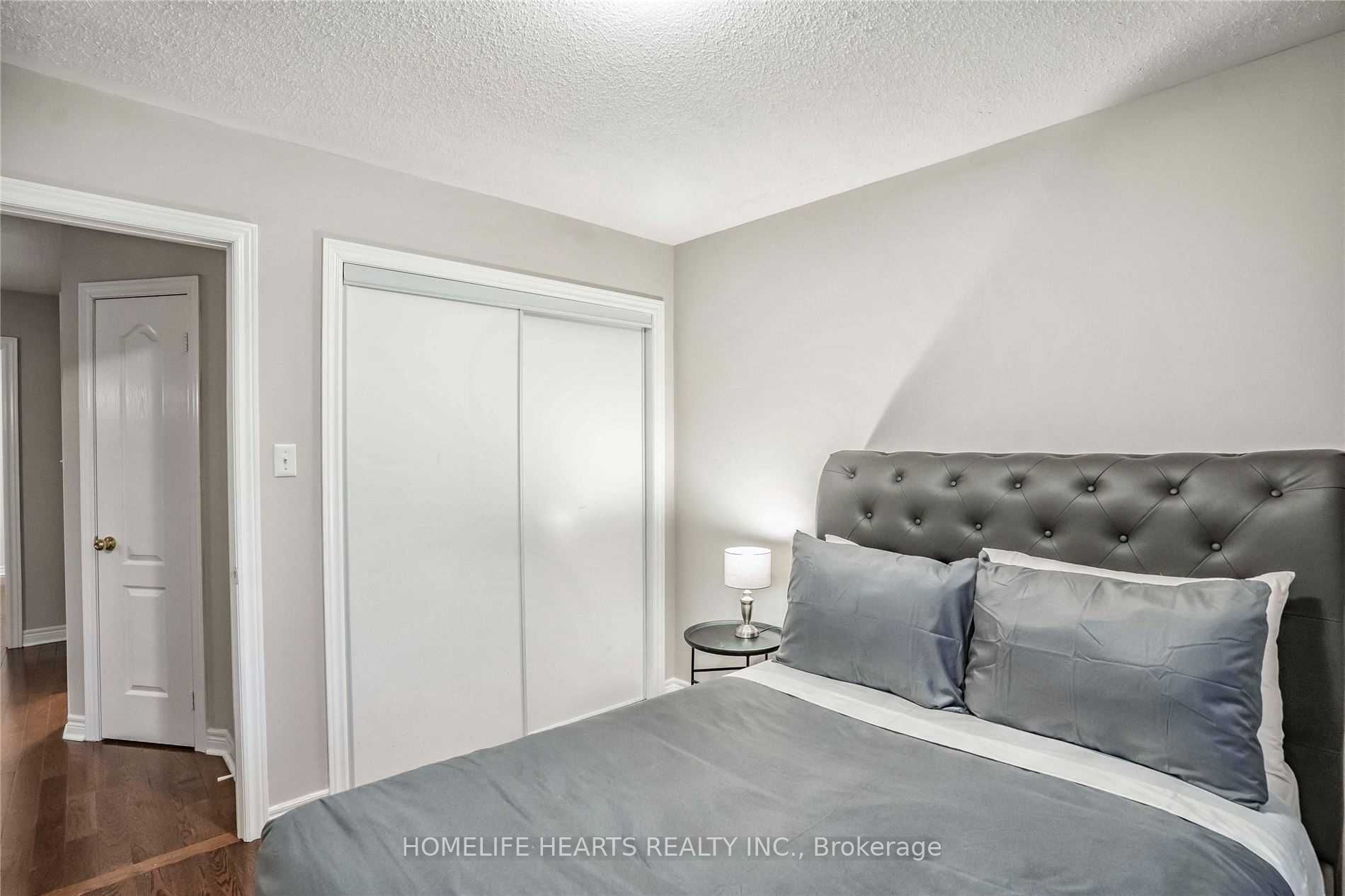 2360 Britannia Road 1 Property Photo 32
