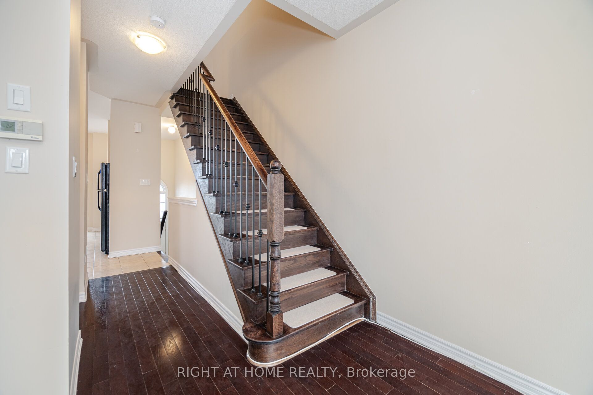 7120 Triumph Lane Property Photo 18