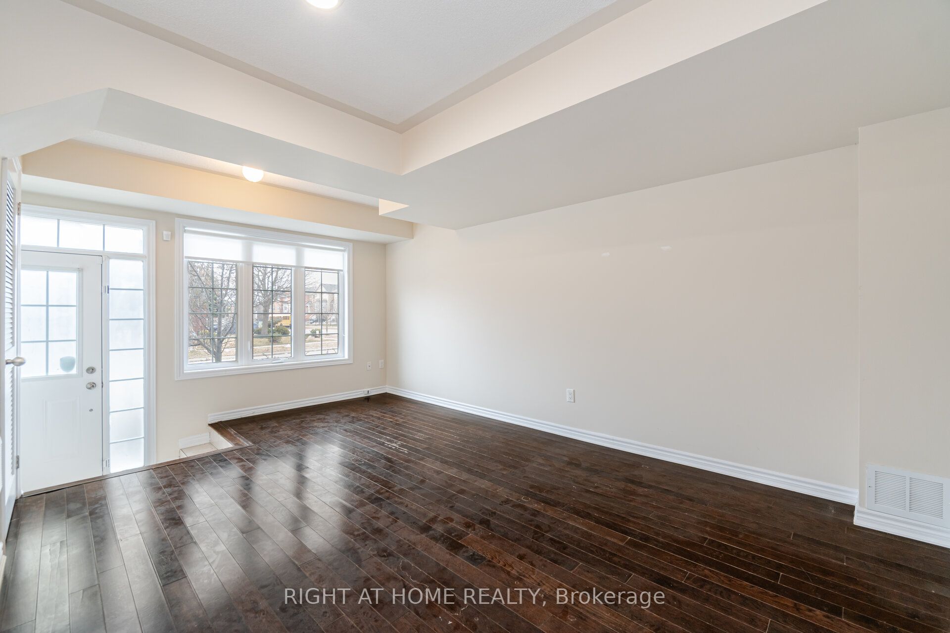 7120 Triumph Lane Property Photo 34