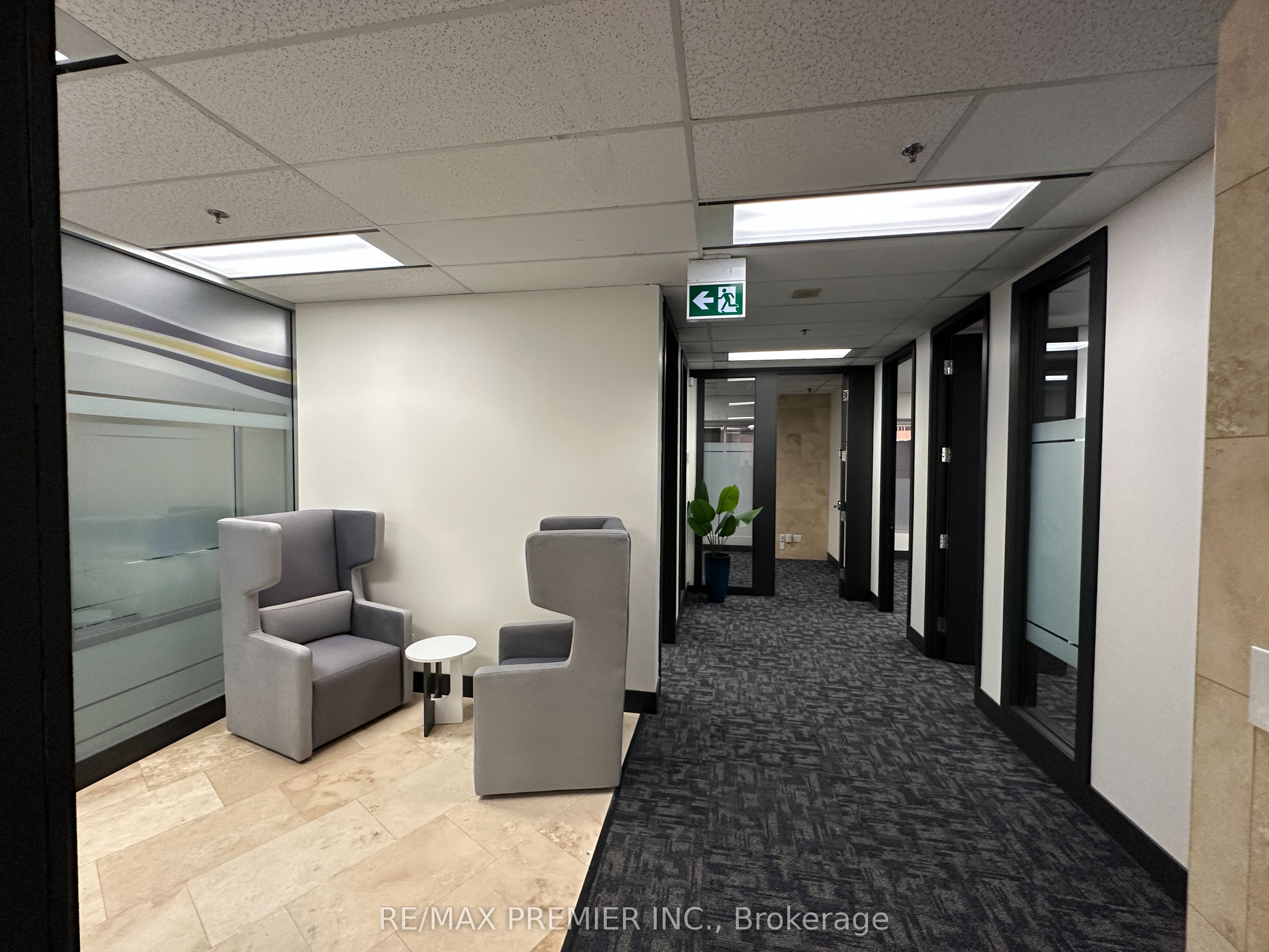 #200-14 - 350 Burnhamthorpe Road Property Photo 13