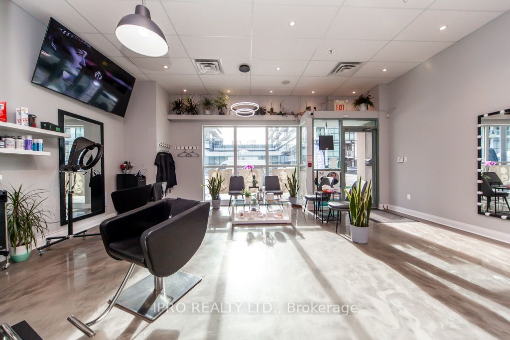 #5 - 272 Manitoba Street Property Photo 19