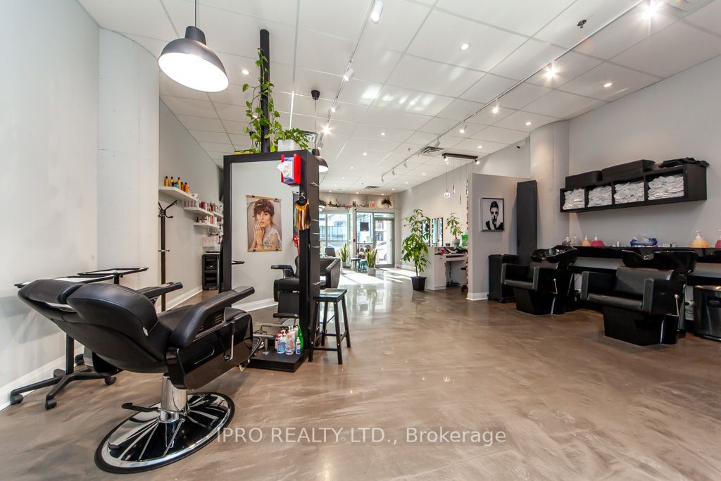 #5 - 272 Manitoba Street Property Photo 25