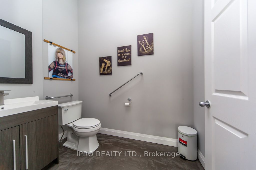 #5 - 272 Manitoba Street Property Photo 30