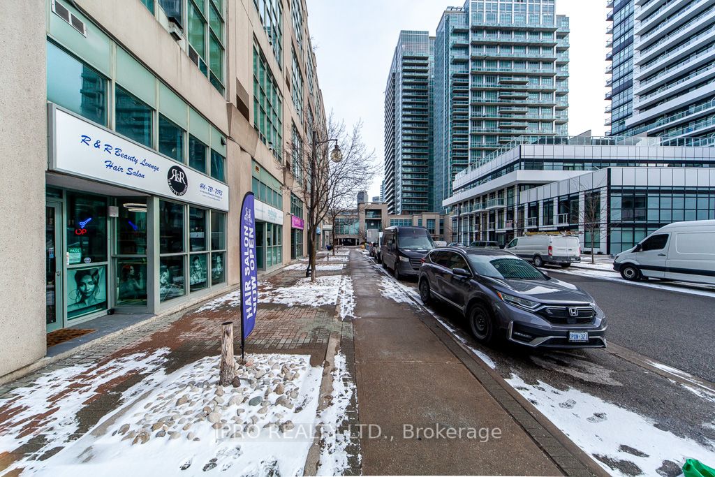 #5 - 272 Manitoba Street Property Photo 33
