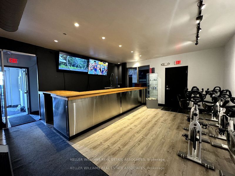3301 Lake Shore Boulevard Property Photo 7