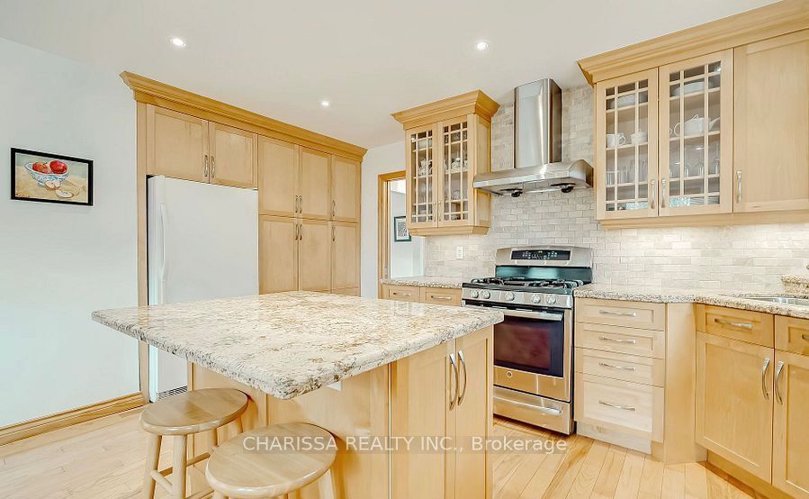 1238 Donlea Crescent Property Photo 8