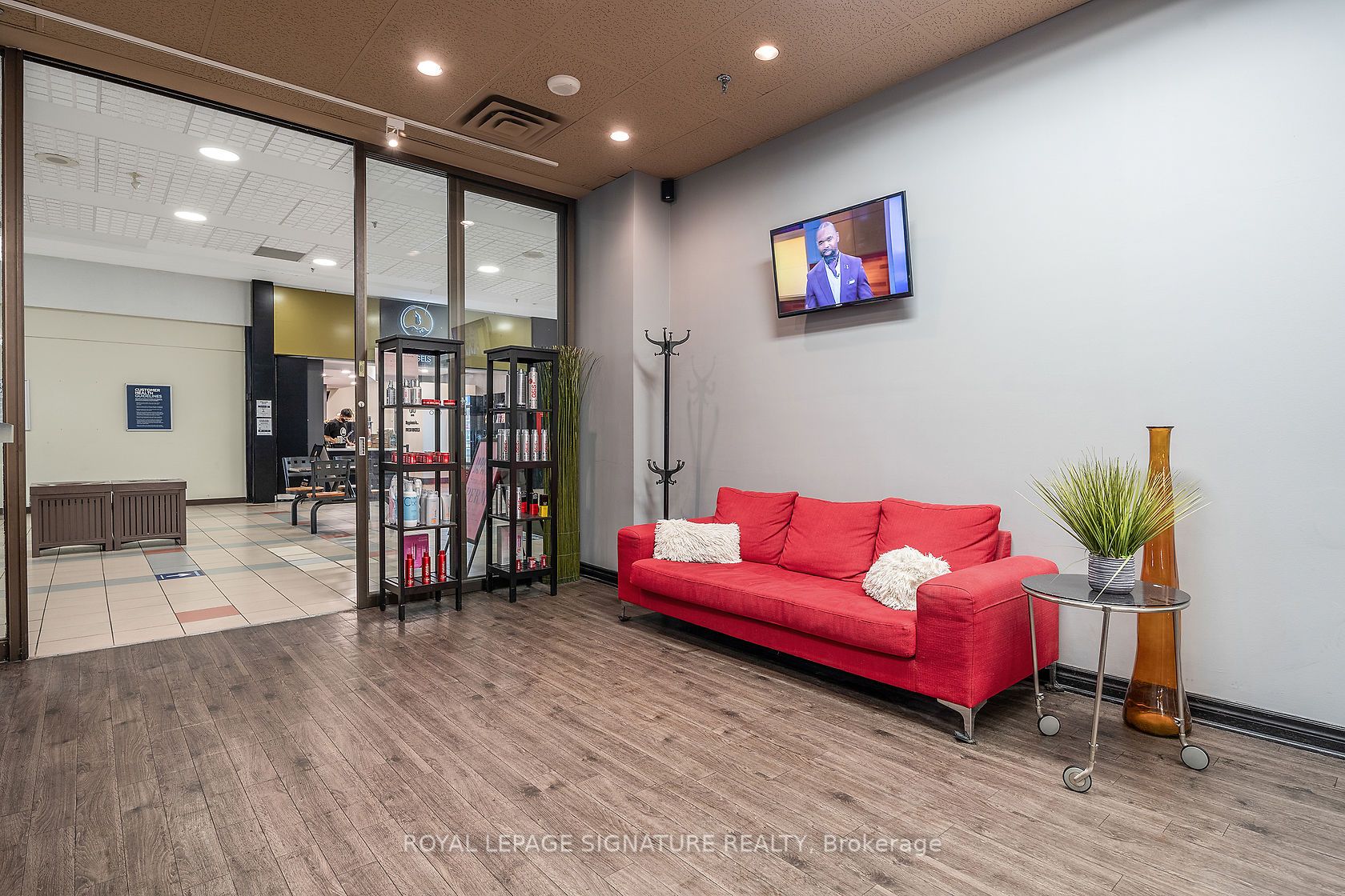 #b4 - 55 Ontario Street Property Photo 6