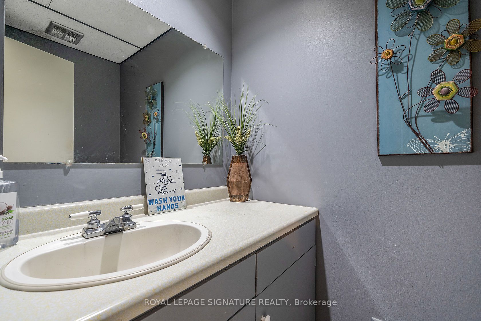 #b4 - 55 Ontario Street Property Photo 17