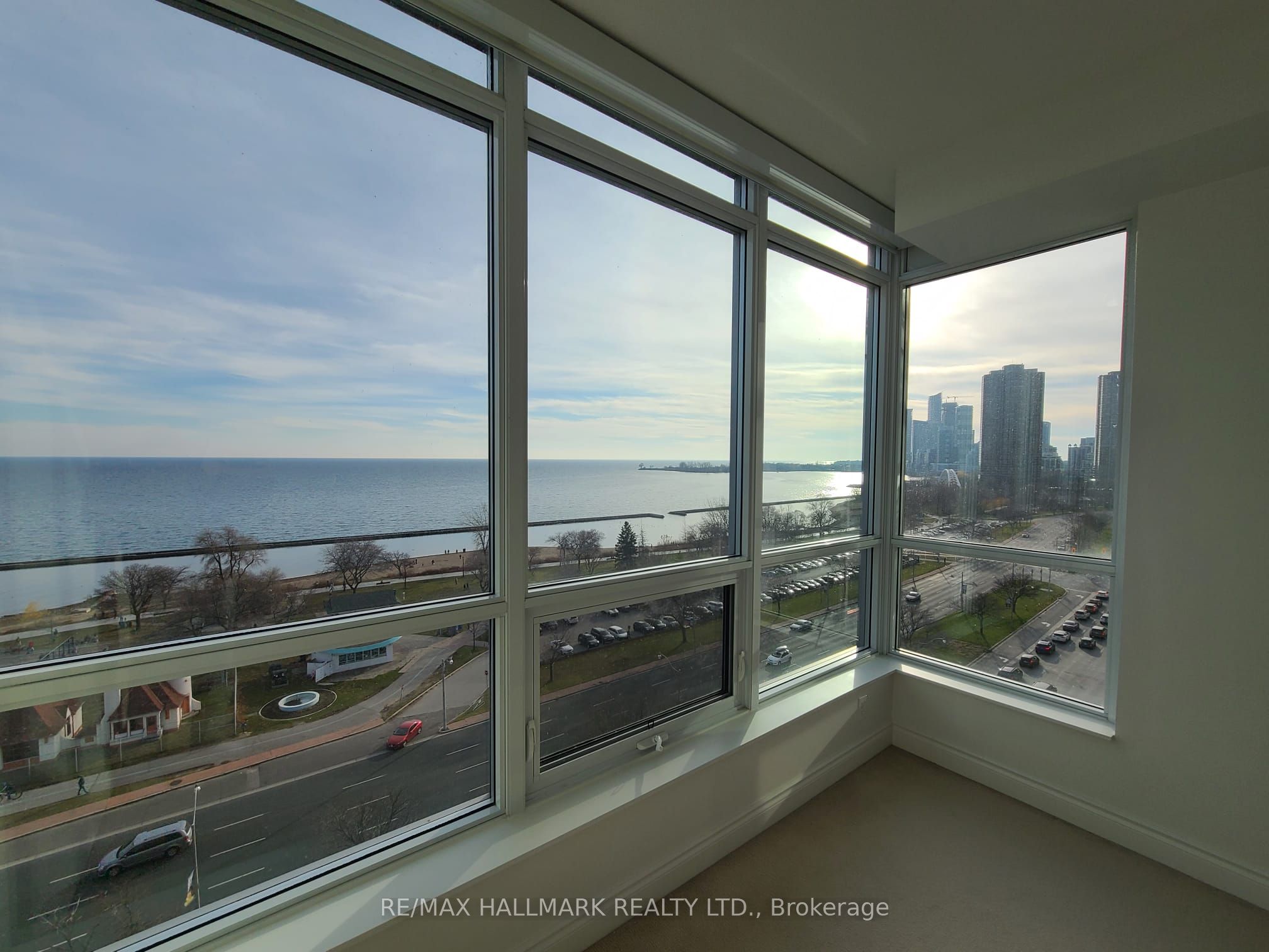 #1008 - 1910 Lake Shore Boulevard Property Photo 1