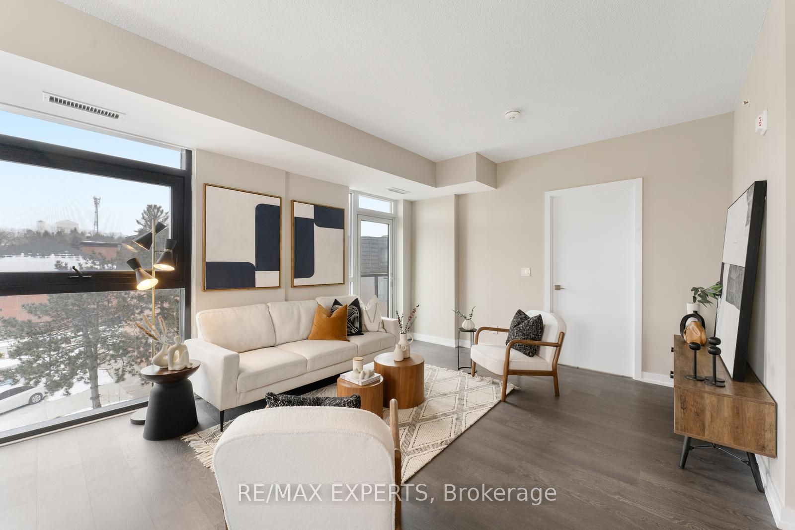 #315 - 50 Ann Street Property Photo 6