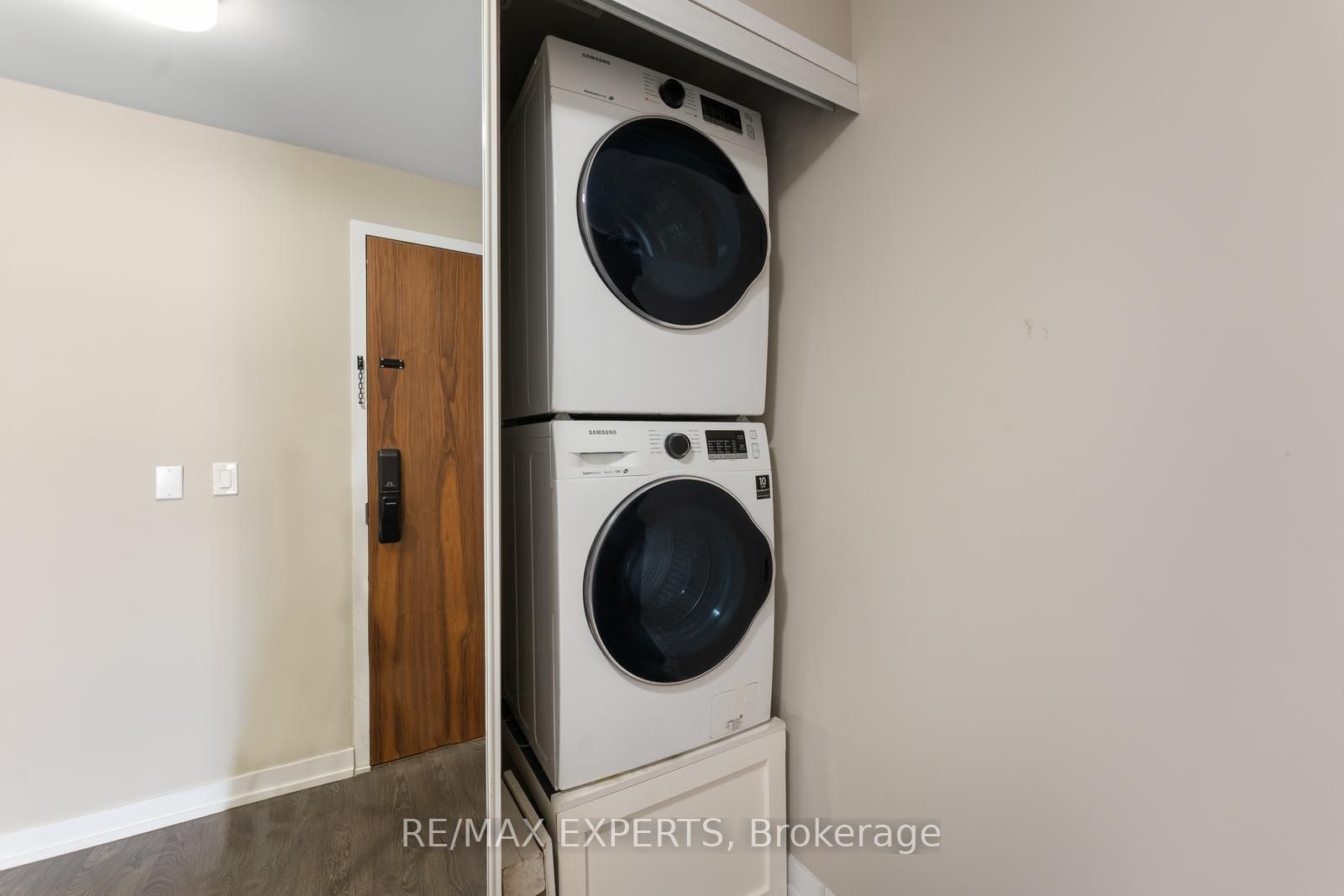 #315 - 50 Ann Street Property Photo 27