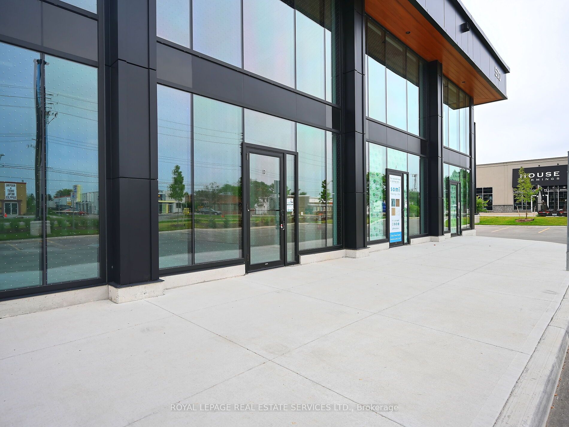 #3 - 530 Speers Road Property Photo 8