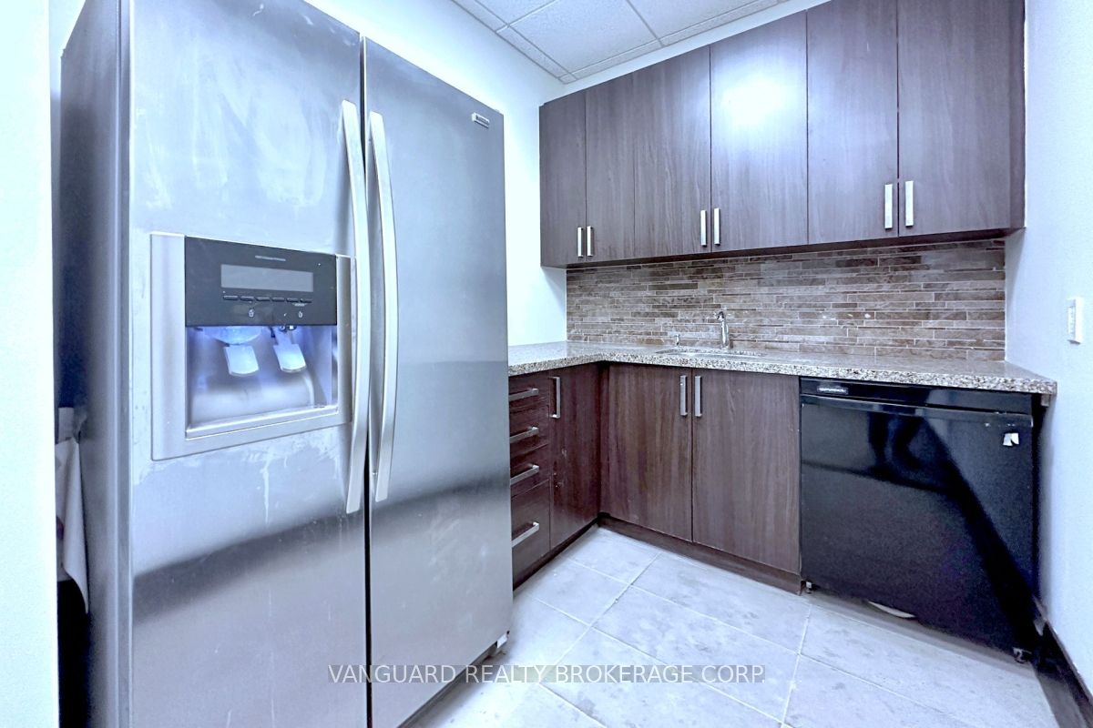 #1d - 8 Cadetta Road Property Photo 22