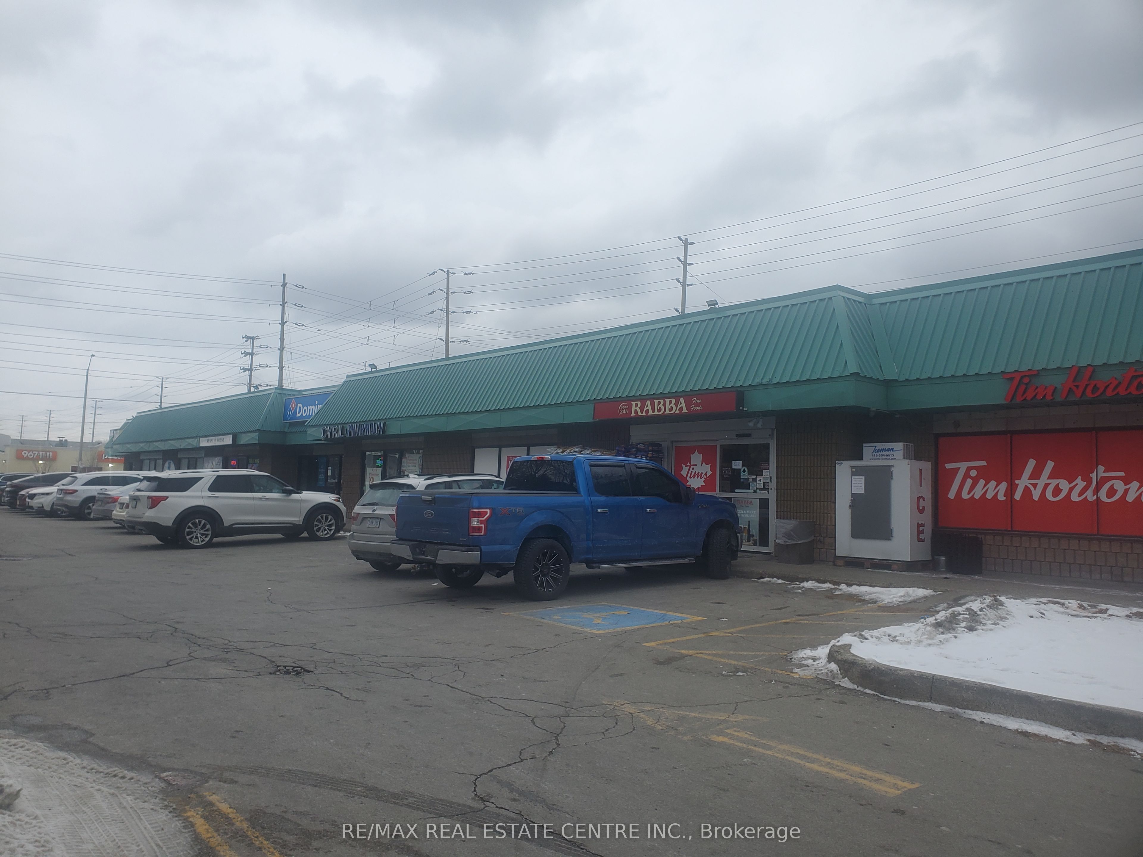 #4 - 645 Lakeshore Road Property Photo 5