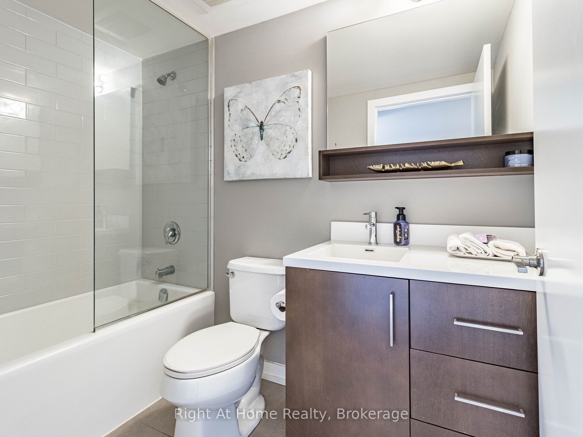 #305 - 457 Plains Road Property Photo 29