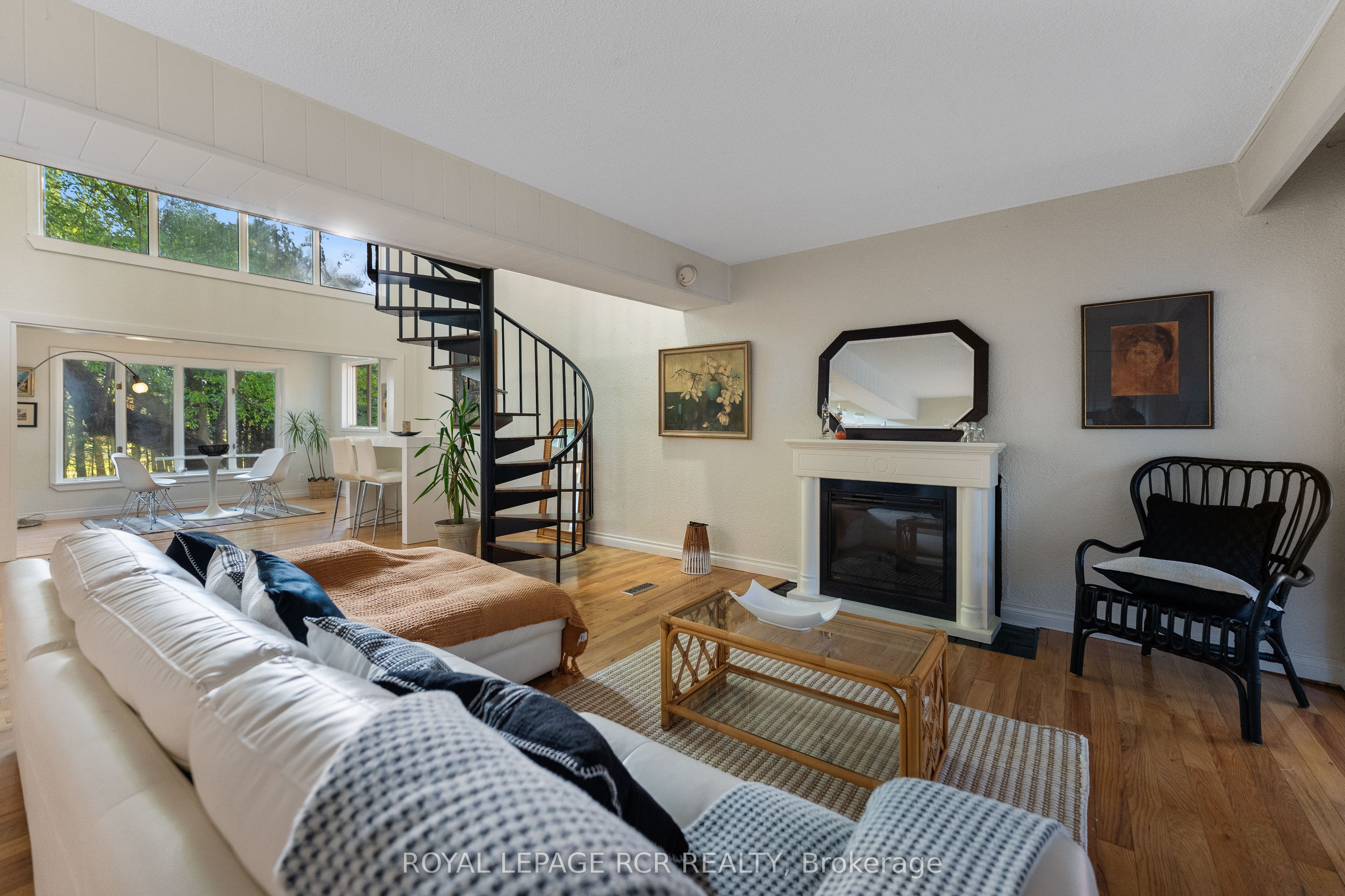27 John Street Property Photo 12