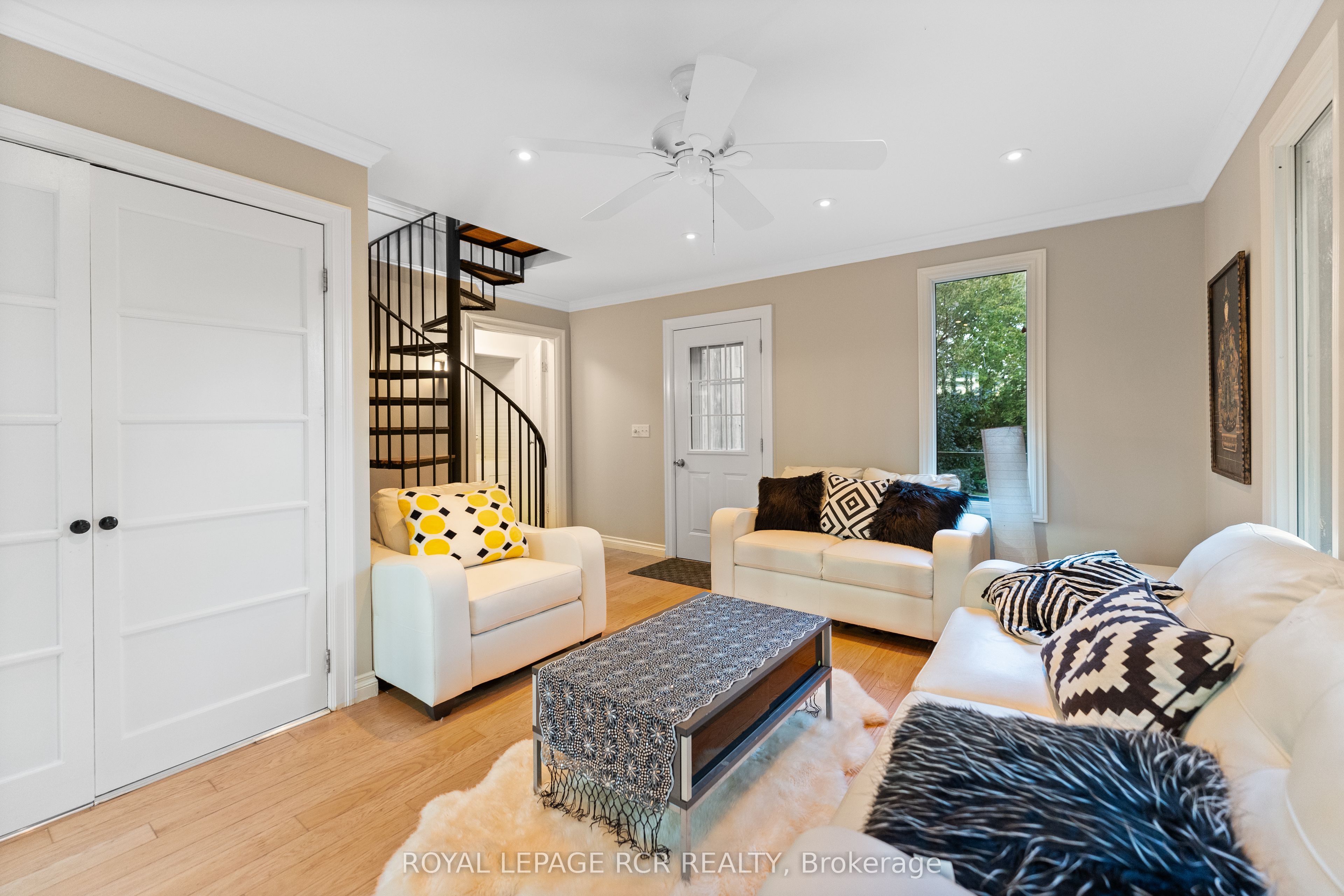 27 John Street Property Photo 35