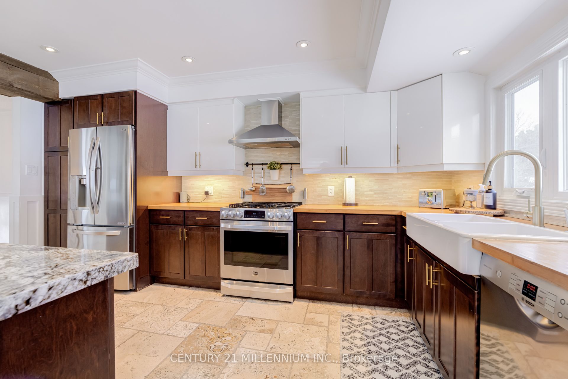 82 Holmes Drive Property Photo 14