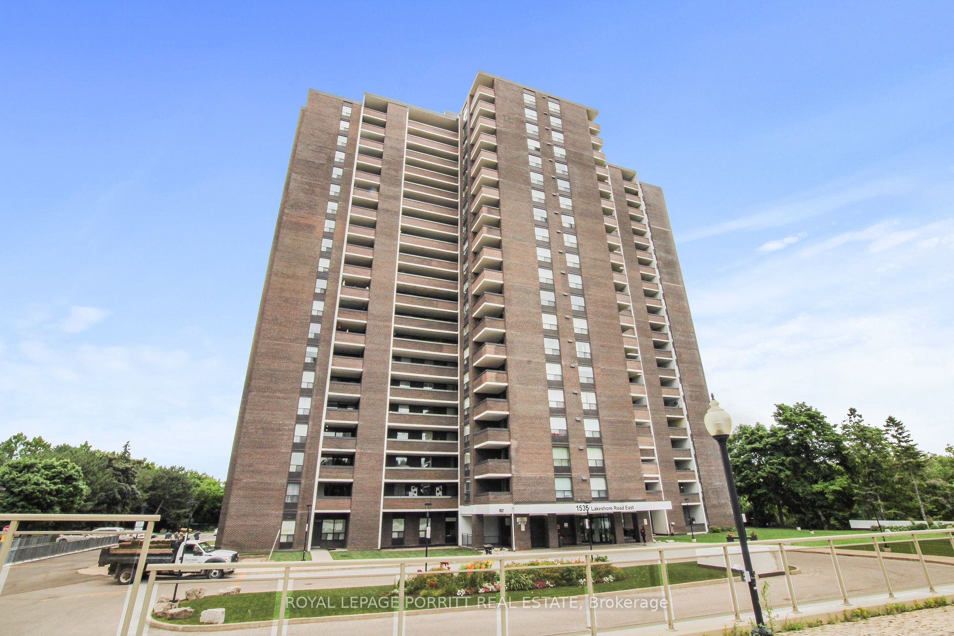 #510 - 1535 Lakeshore Road Property Photo 1