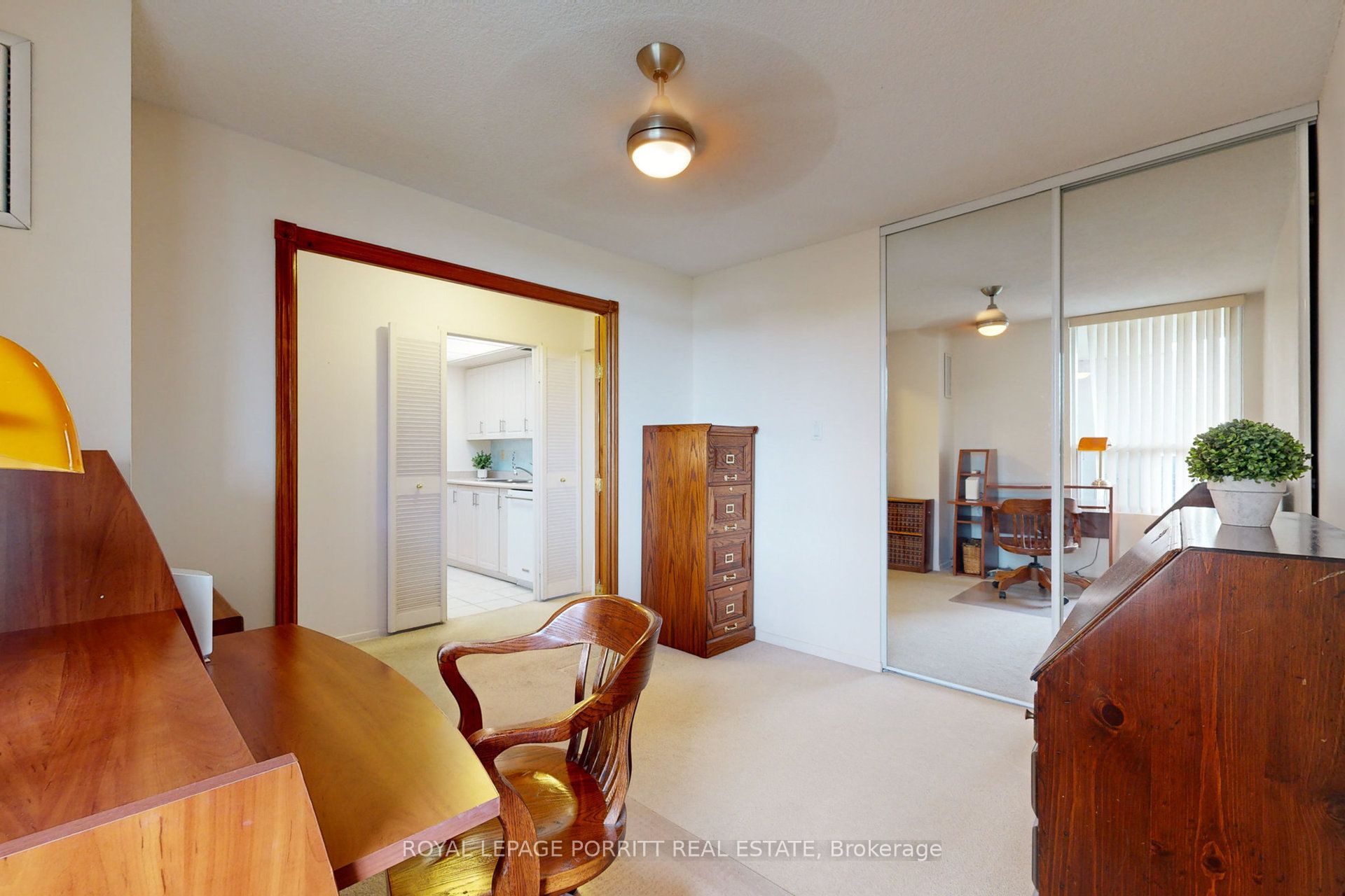 #510 - 1535 Lakeshore Road Property Photo 15