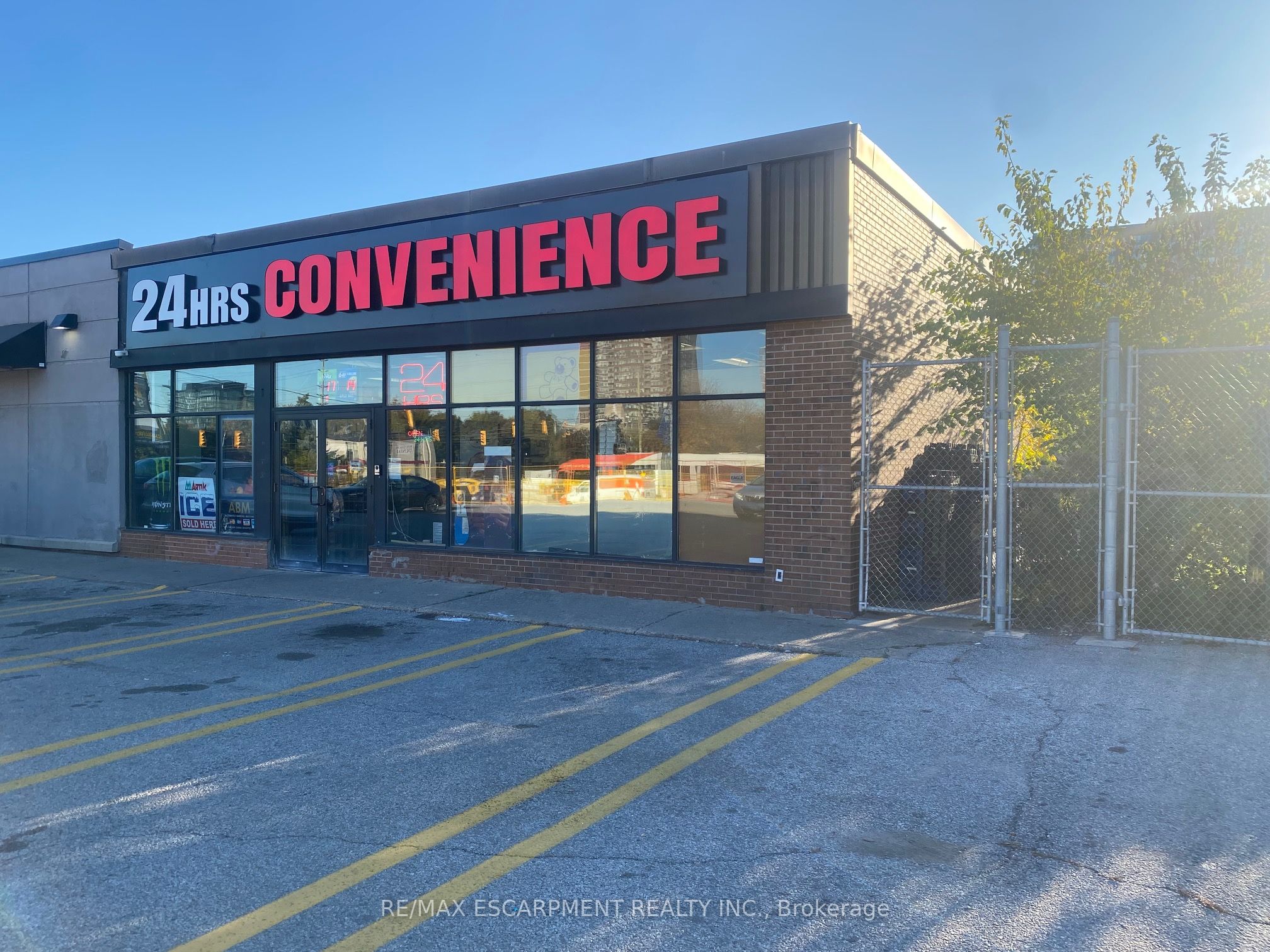 3154 Hurontario Street Property Photo 2