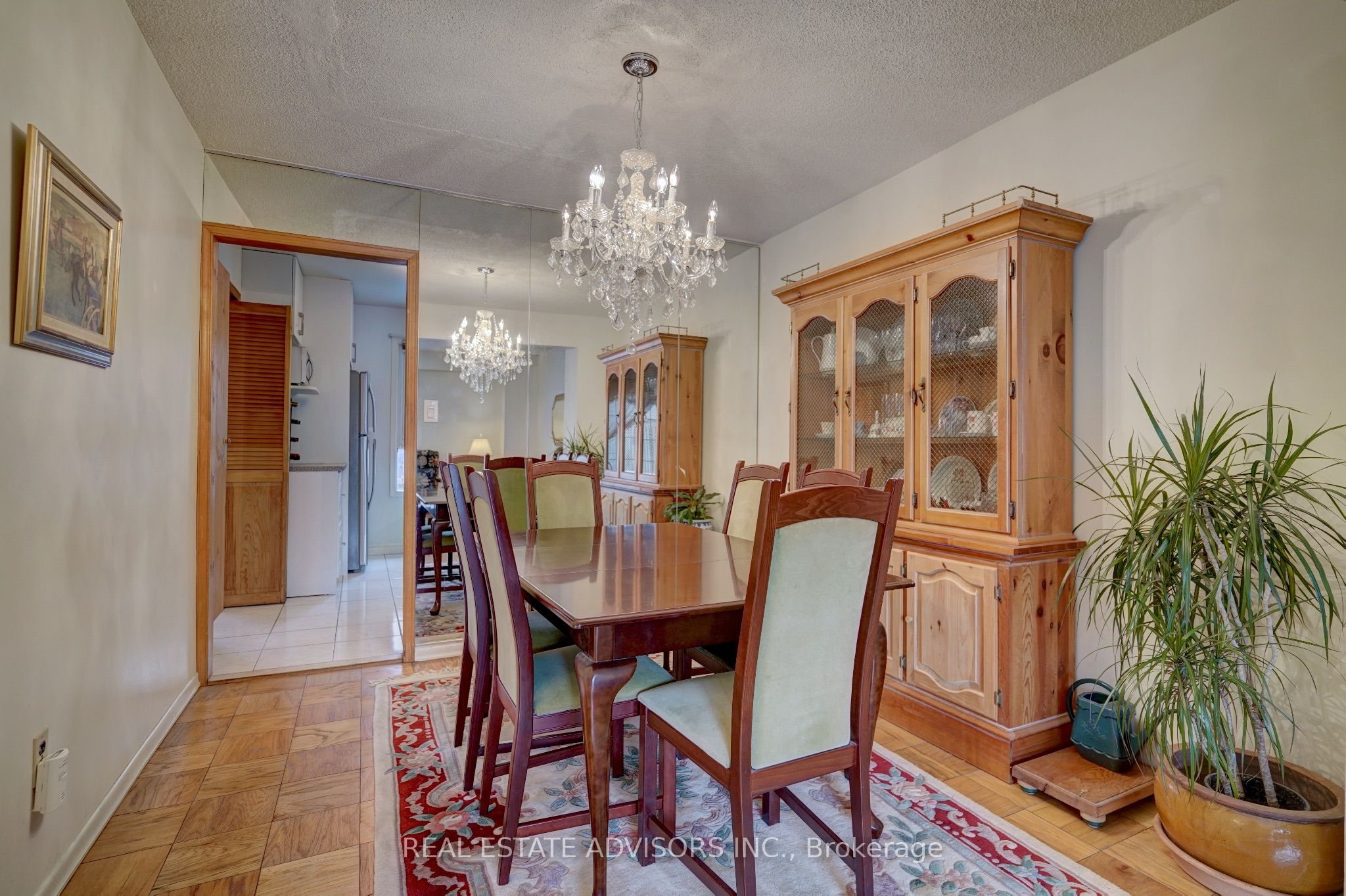 #47 - 3175 Kirwin Avenue Property Photo 7