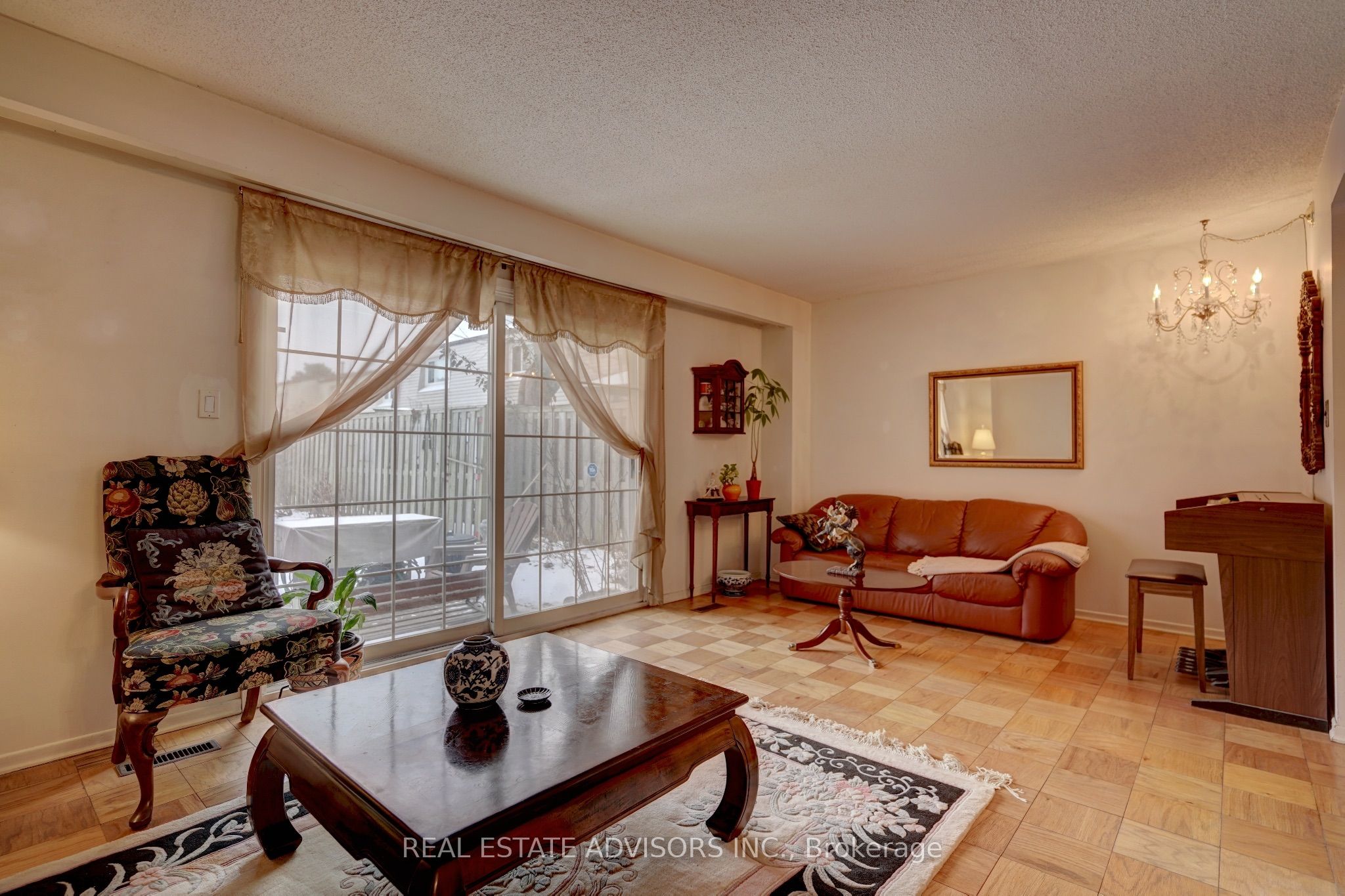 #47 - 3175 Kirwin Avenue Property Photo 9