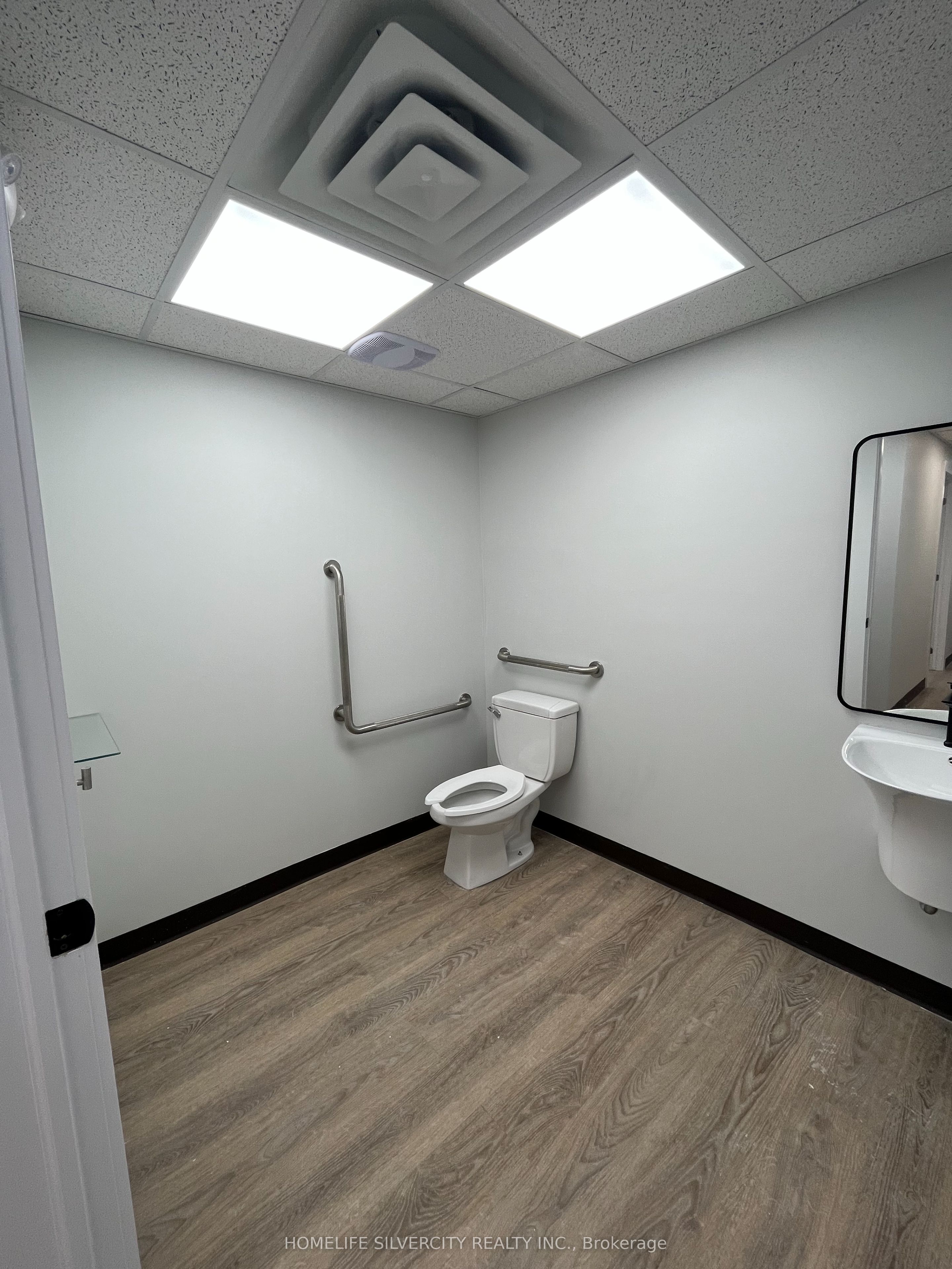 #b2 - 10095 Bramalea Road Property Photo 7