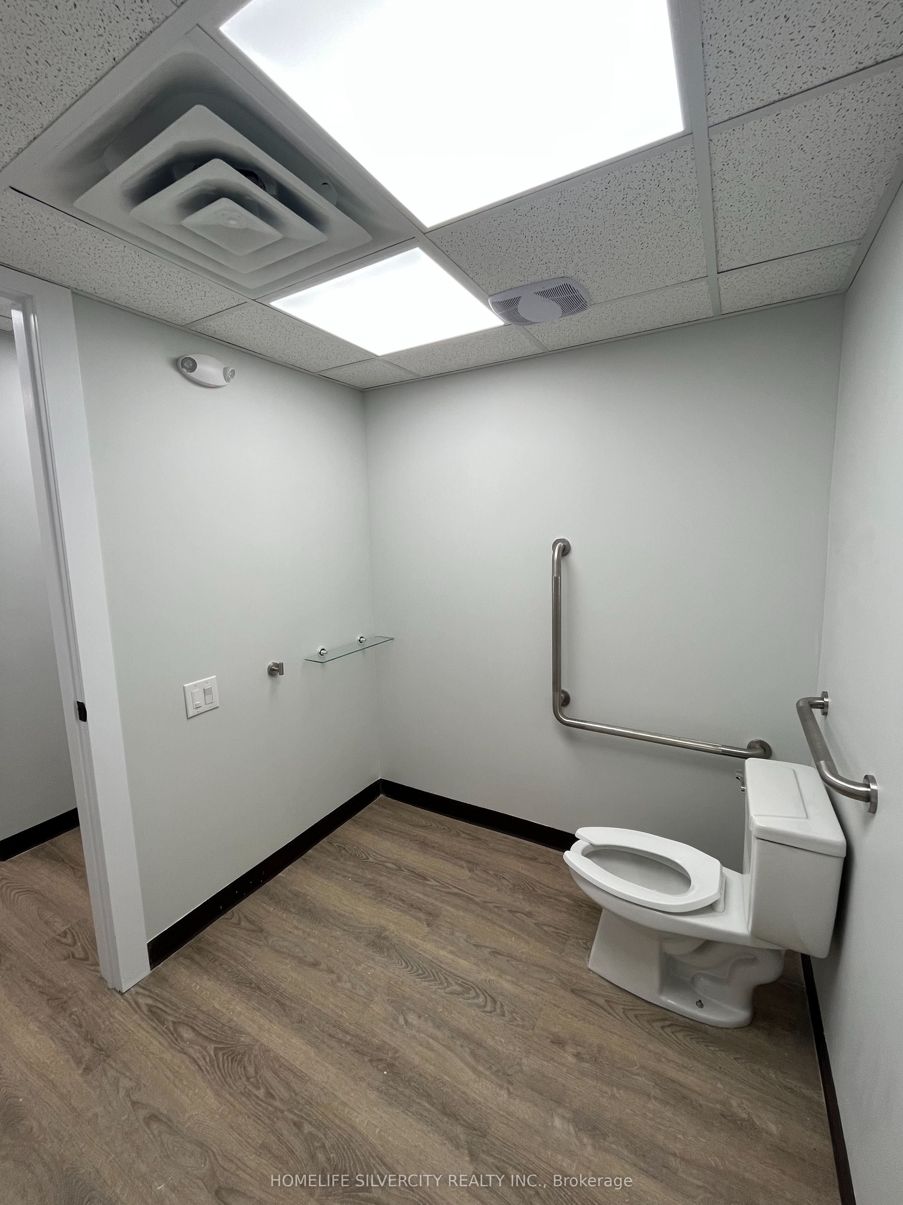 #b2 - 10095 Bramalea Road Property Photo 13