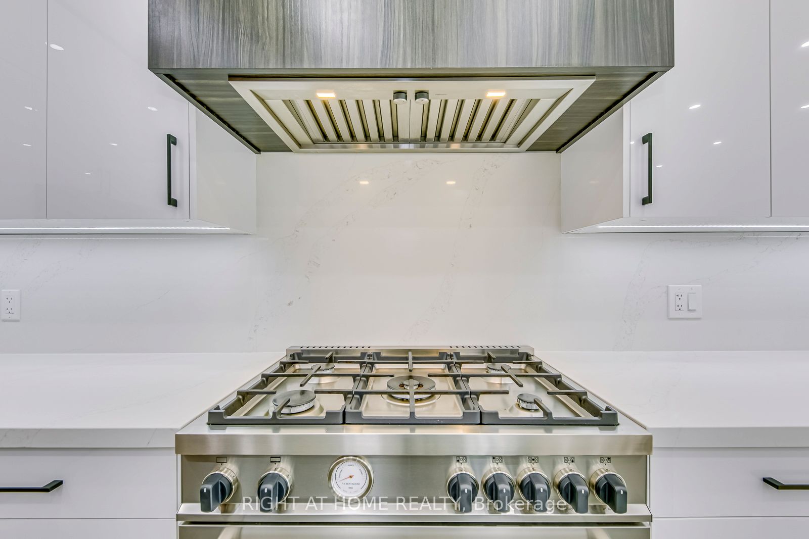 5 Enfield Avenue Property Photo 6