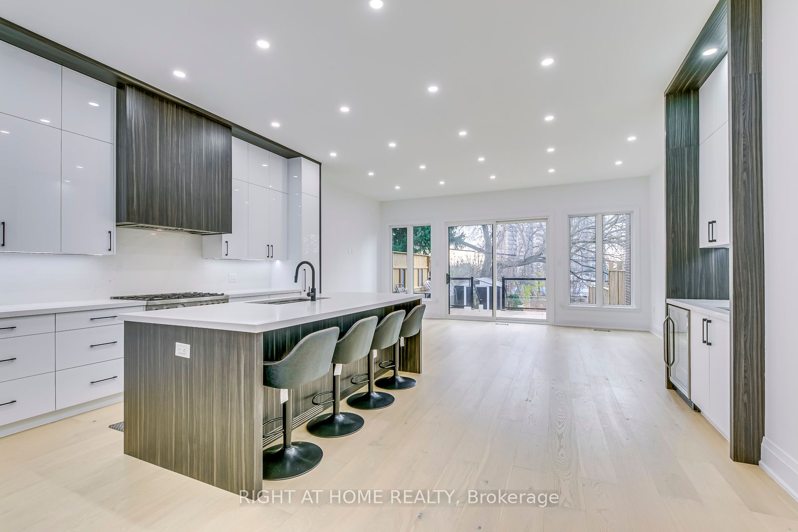 5 Enfield Avenue Property Photo 8